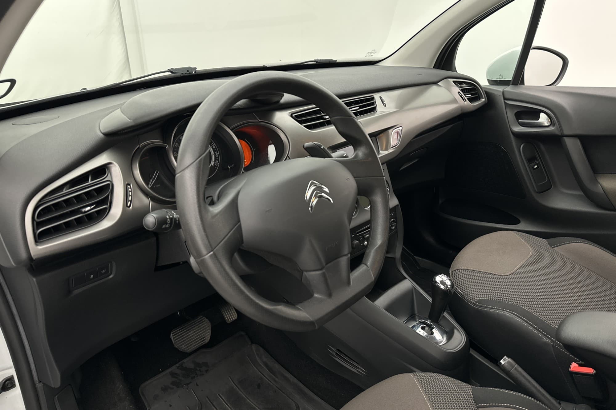 Citroën C3 1.4 HDi 68hk Farthållare Sensorer Bluetooth