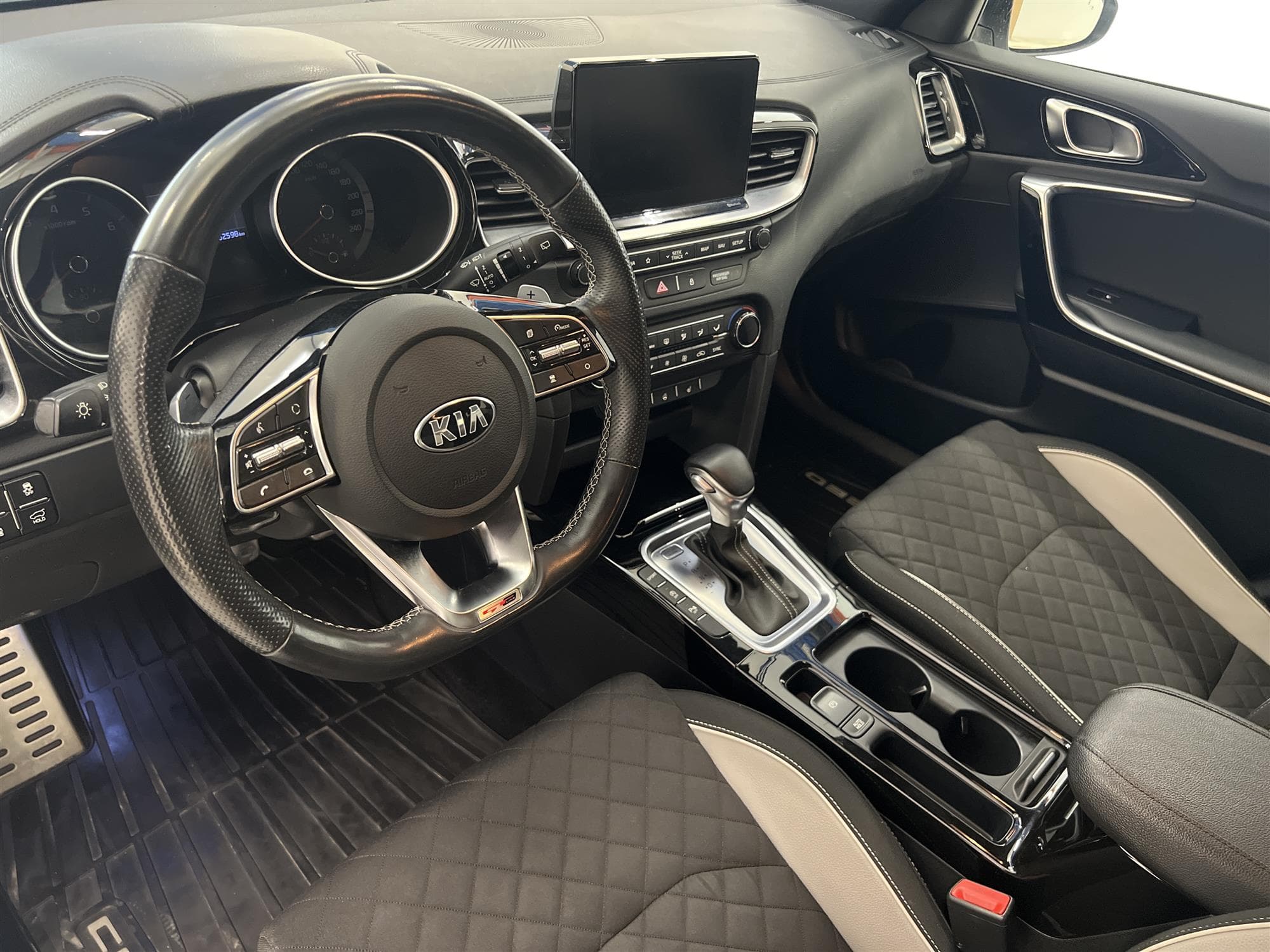 Kia Ceed Sportswagon 1.4 140hk GT-Line 1 Brukare Navi B-Kam