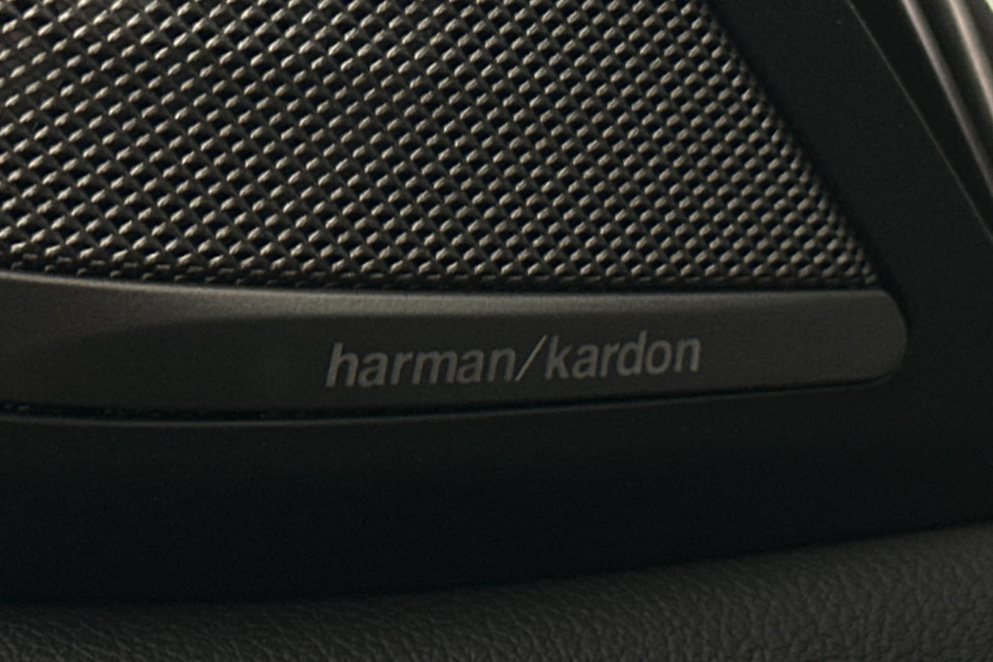 BMW 530e Sedan Sport line Cockpit H/K Kamera Navi Elstolar
