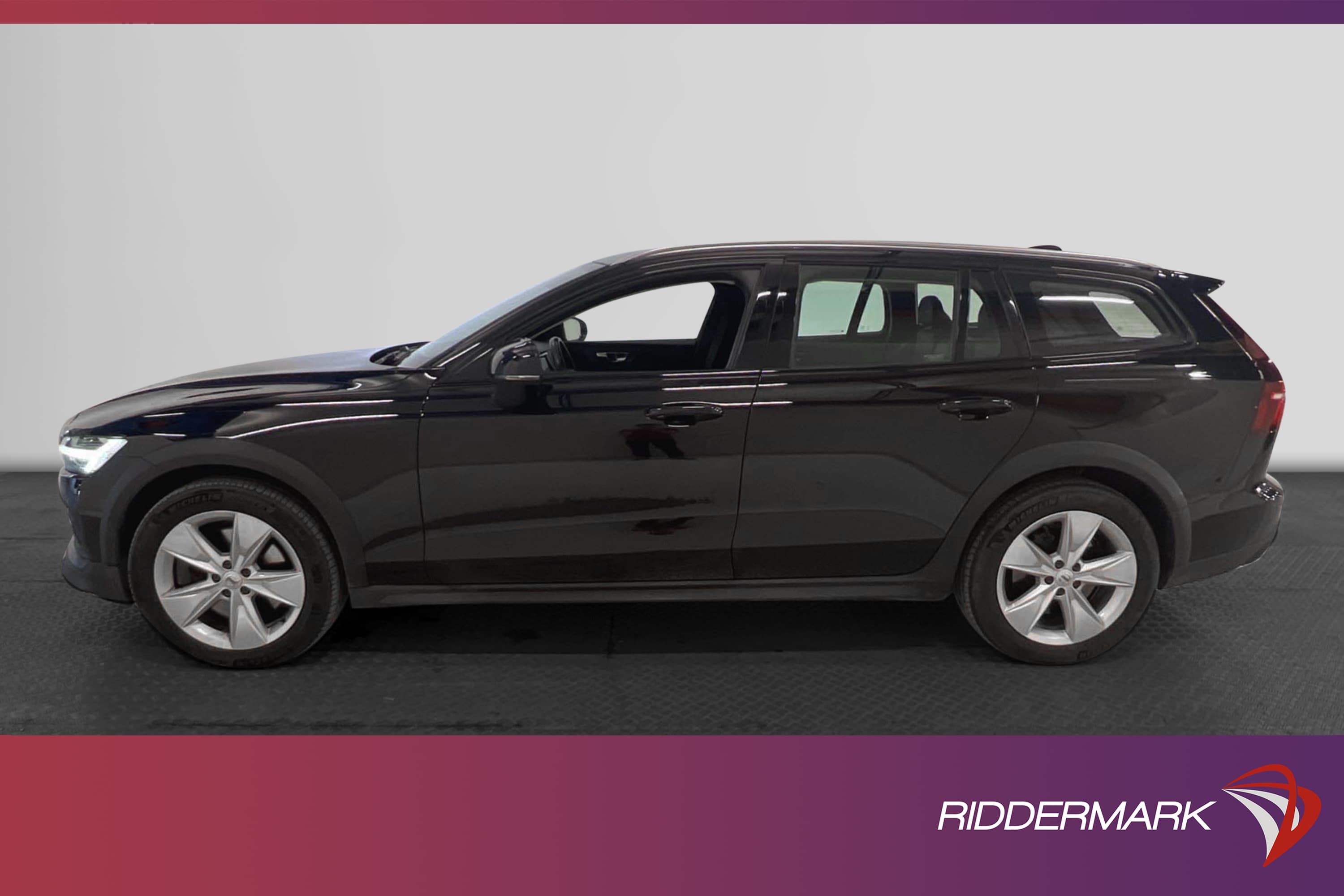 Volvo V60 Cross Country D4 AWD