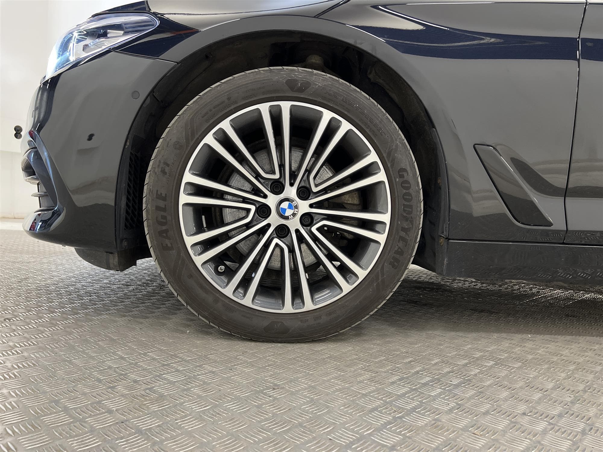 BMW 520d xDrive 190hk Sport line Display Key Drag D-Värm