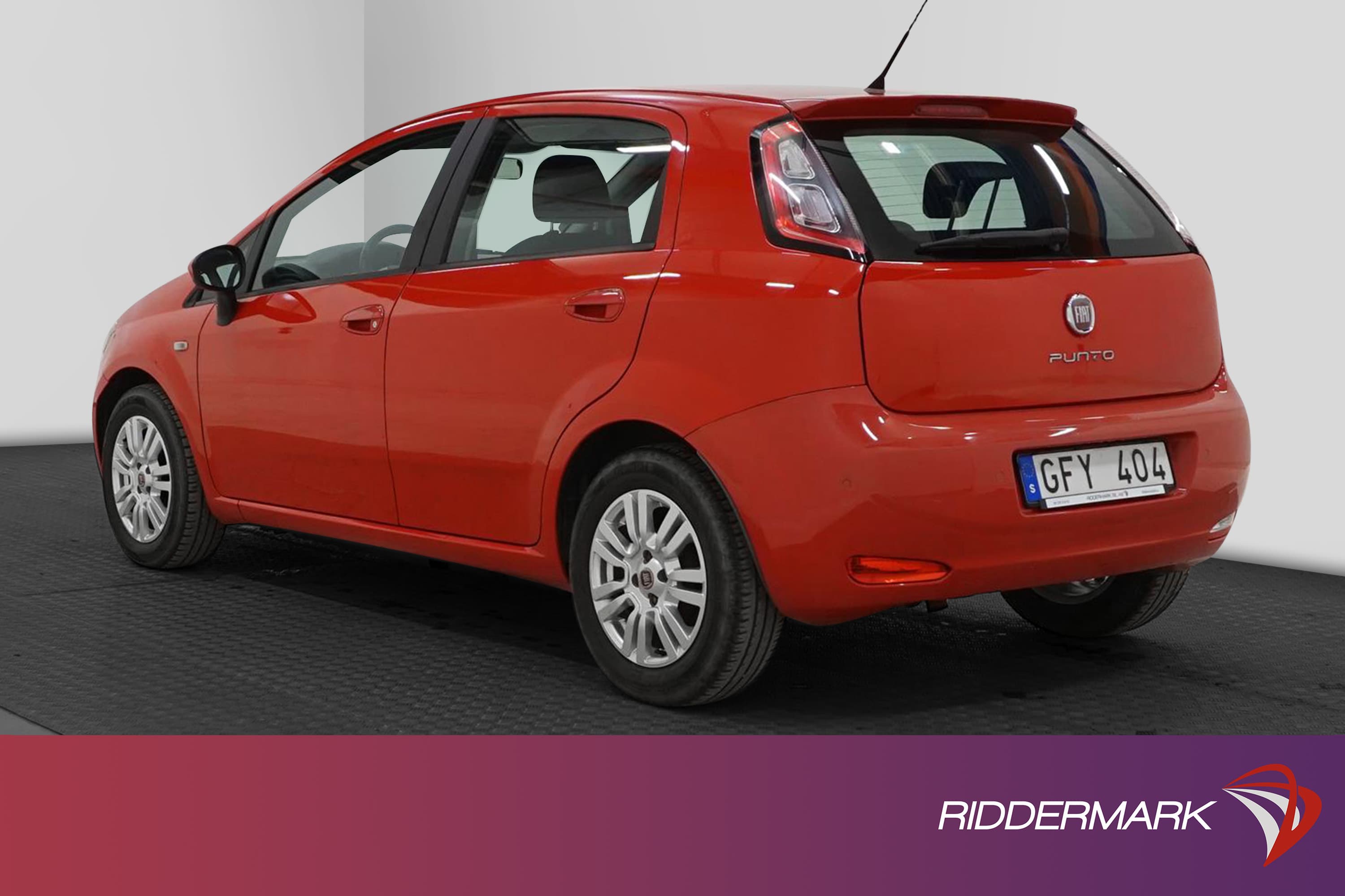 Fiat Punto 1.2 69hk Få Brukare 360kr Skatt 0,51L/mil