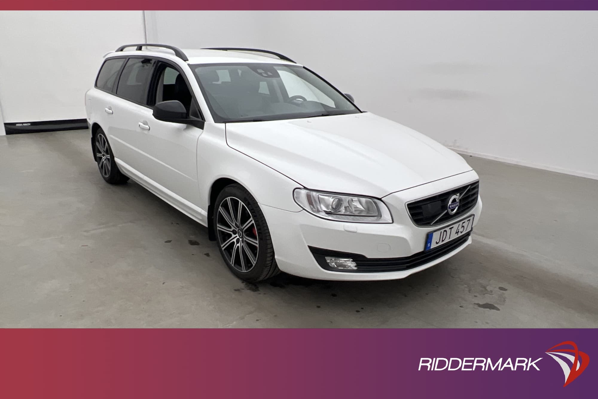 Volvo V70 D3 150hk Dynamic Edition VOC Drag D-Värm  Välserv