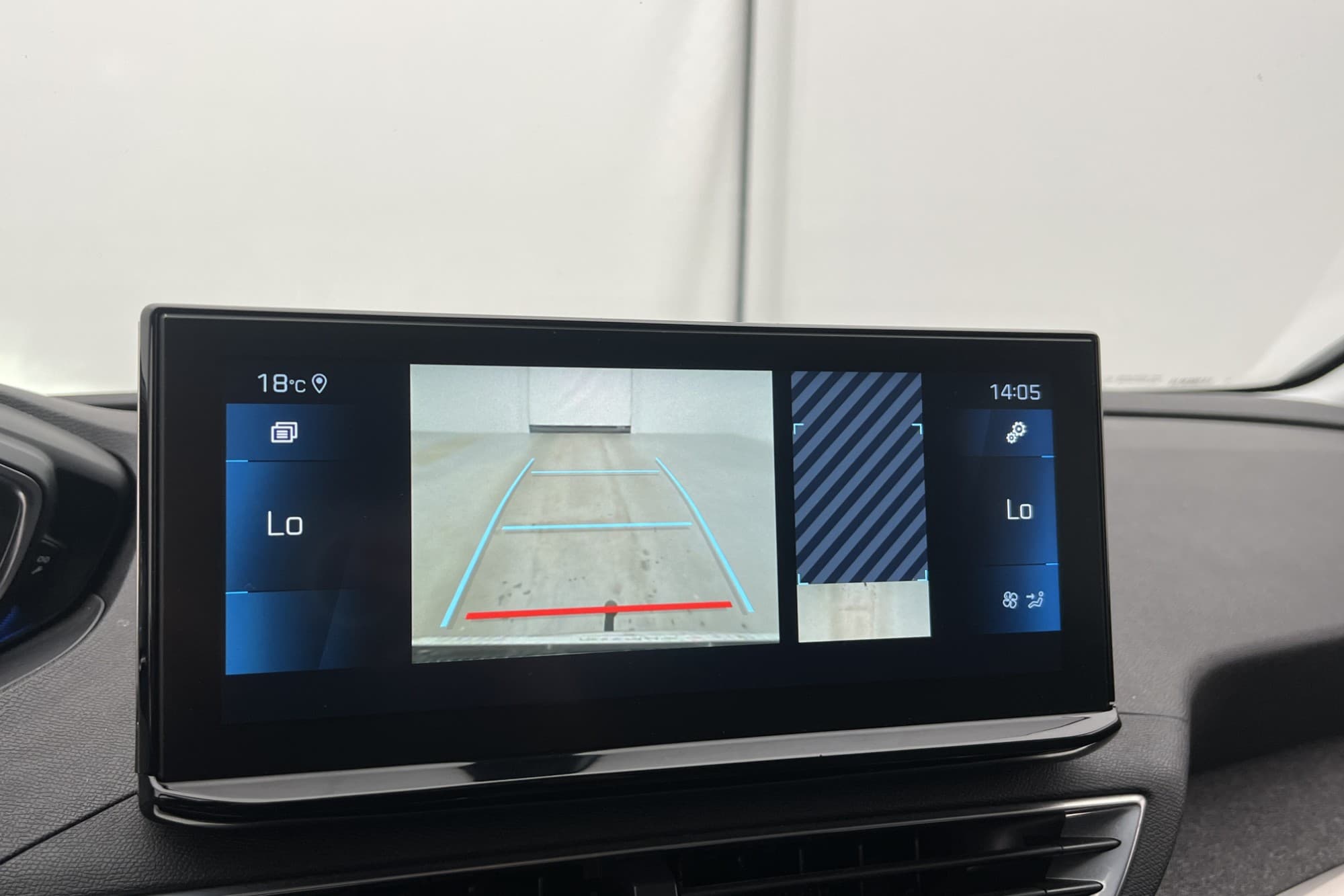 Peugeot 3008 1.2 PureTech 130hk Allure Navi Kamera Drag