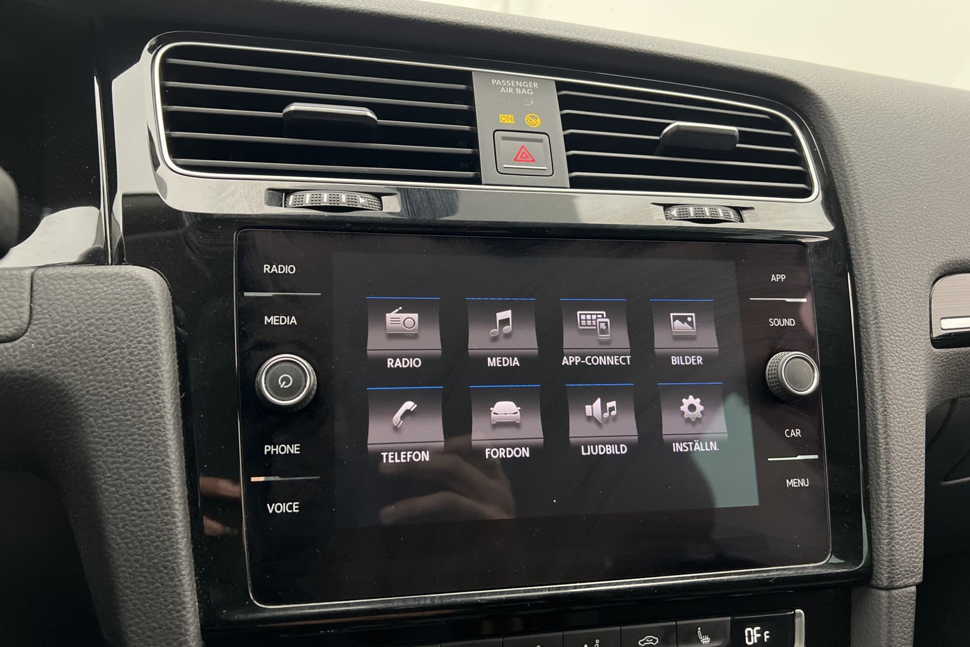 Volkswagen Golf TSI 150hk GT Fjärr-Värmare CarPlay Rattvärme