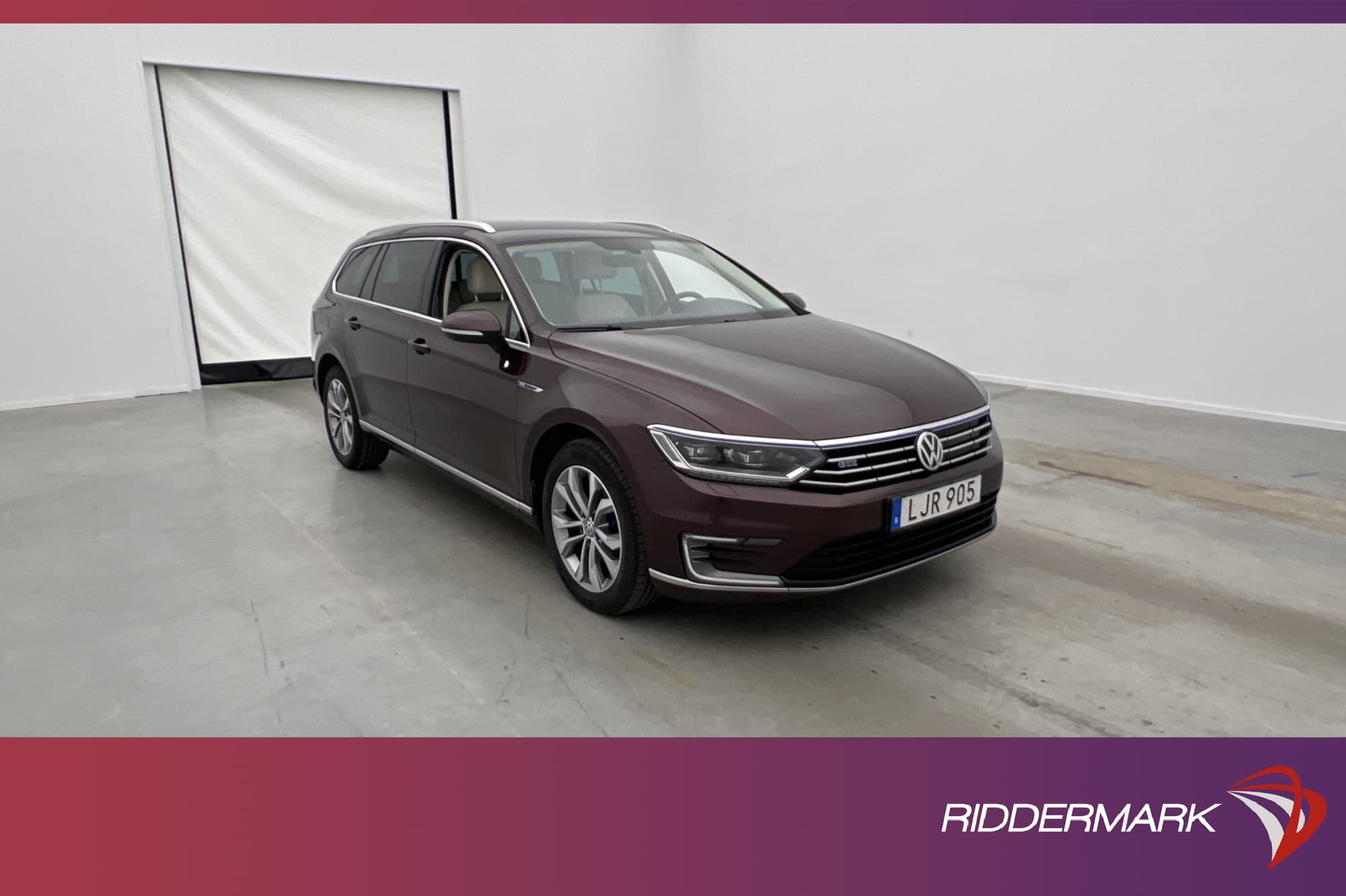 Volkswagen Passat GTE 218hk