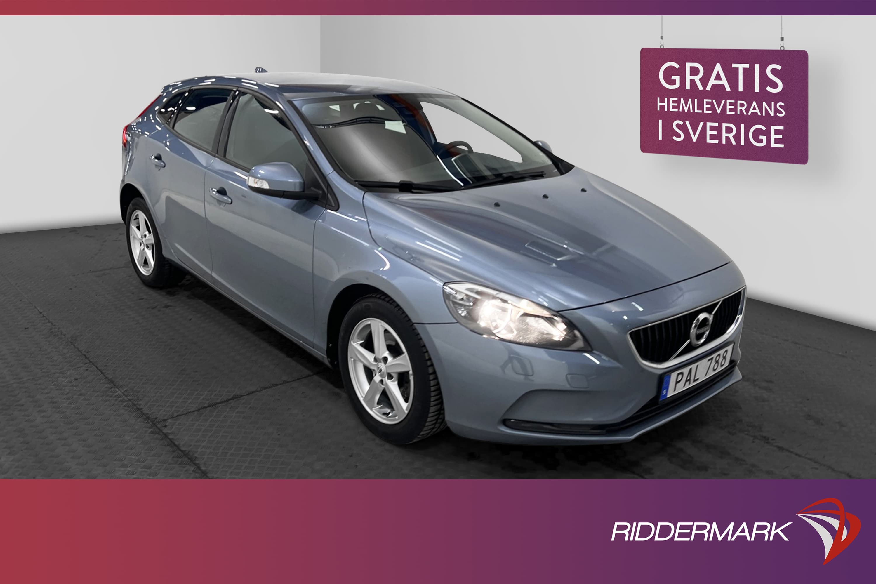 Volvo V40 T2 122hk
