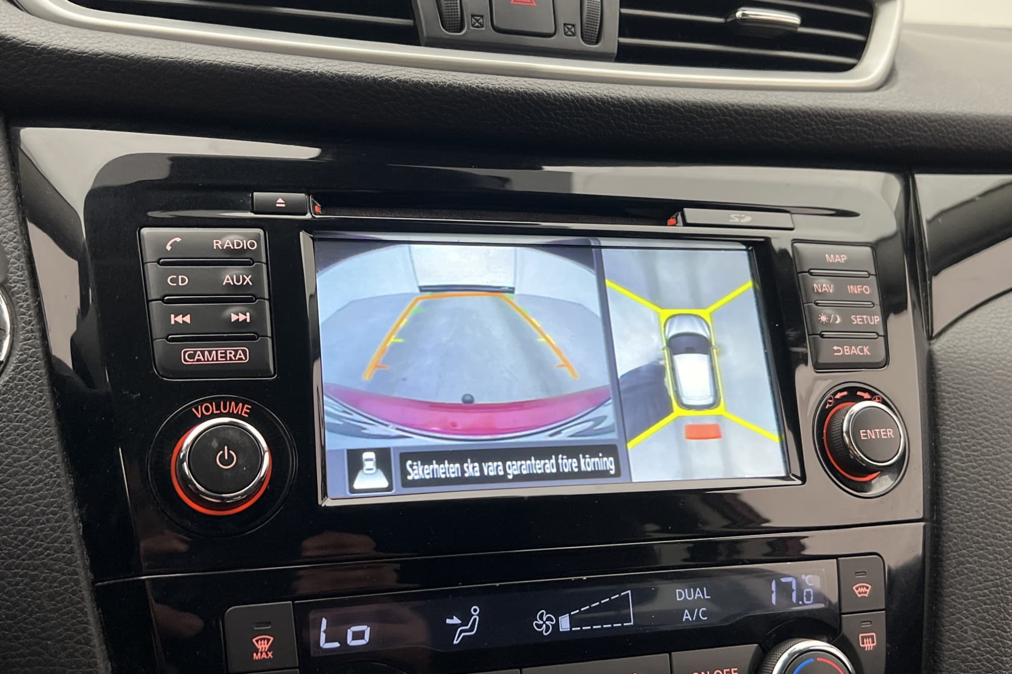 Nissan Qashqai 1.5 dCi 110hk N-Connecta 360° Navi Dragkrok