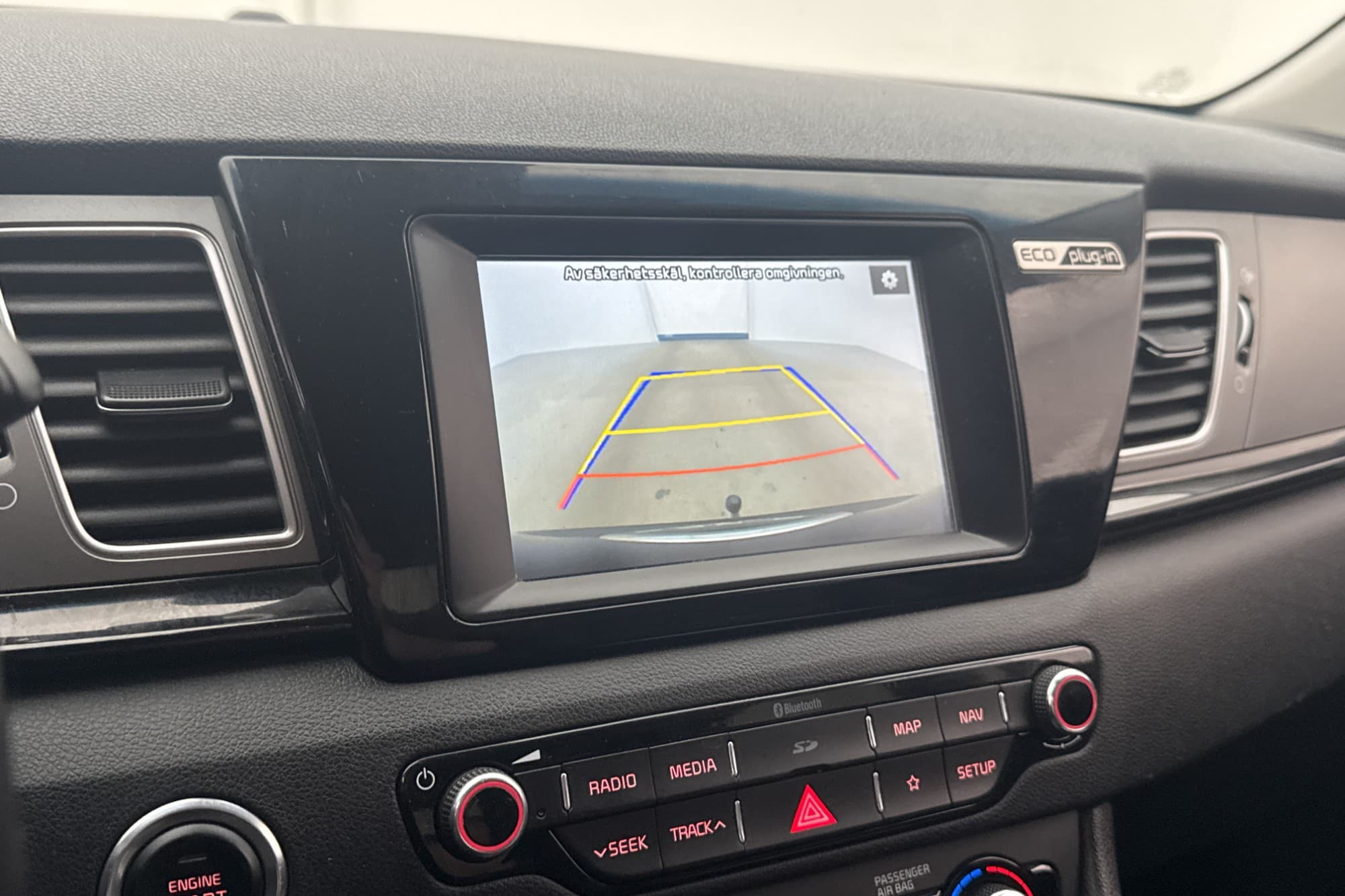 Kia Niro P-HEV 141hk Advance Plus 2 Kamera Skinn Navi Drag