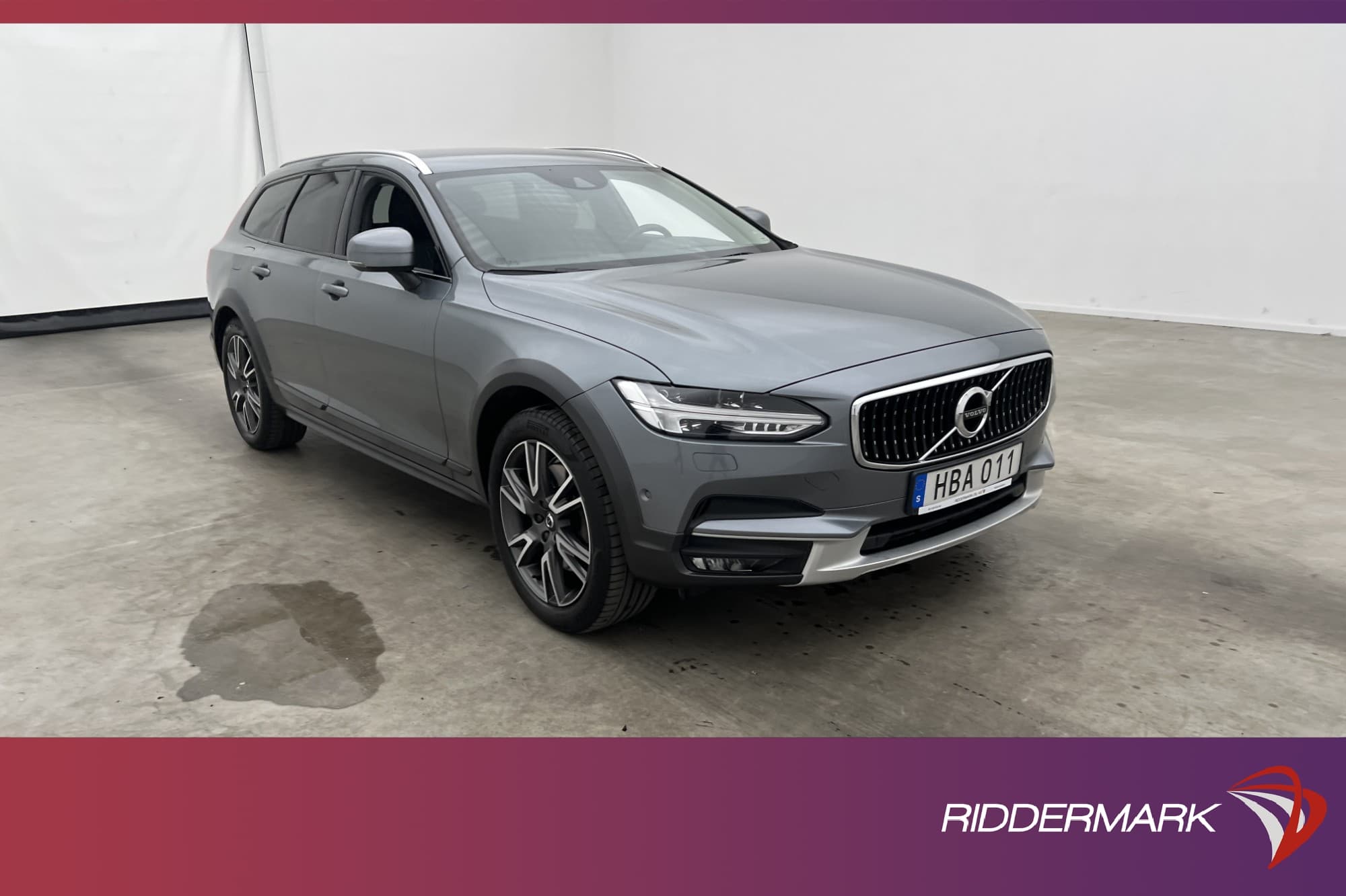 Volvo V90 Cross Country D4 AWD