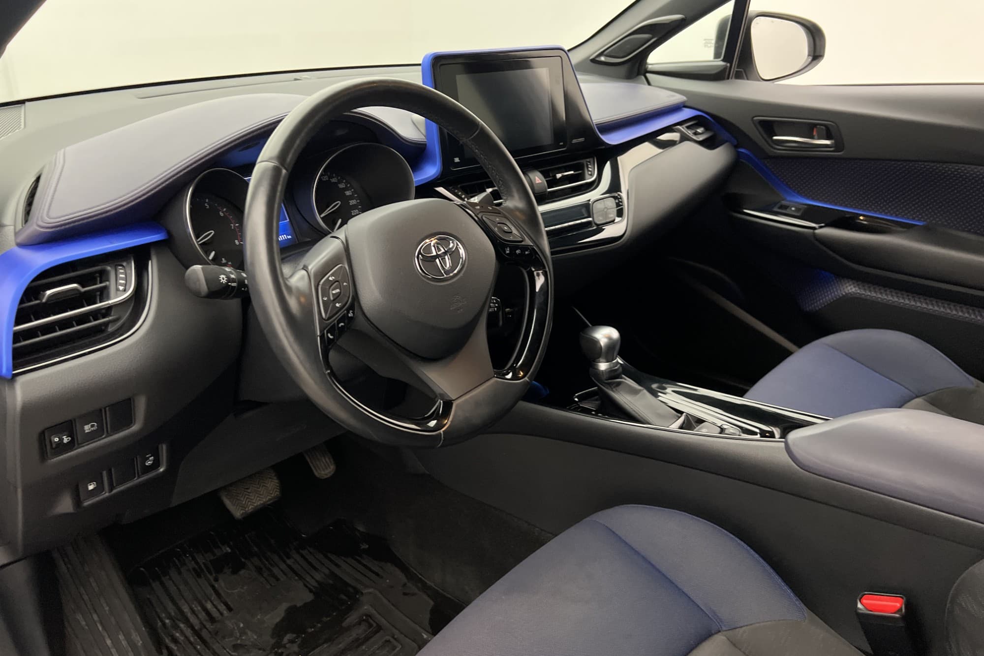 Toyota C-HR 1.2 AWD 116hk Style Kamera JBL Rattvärme