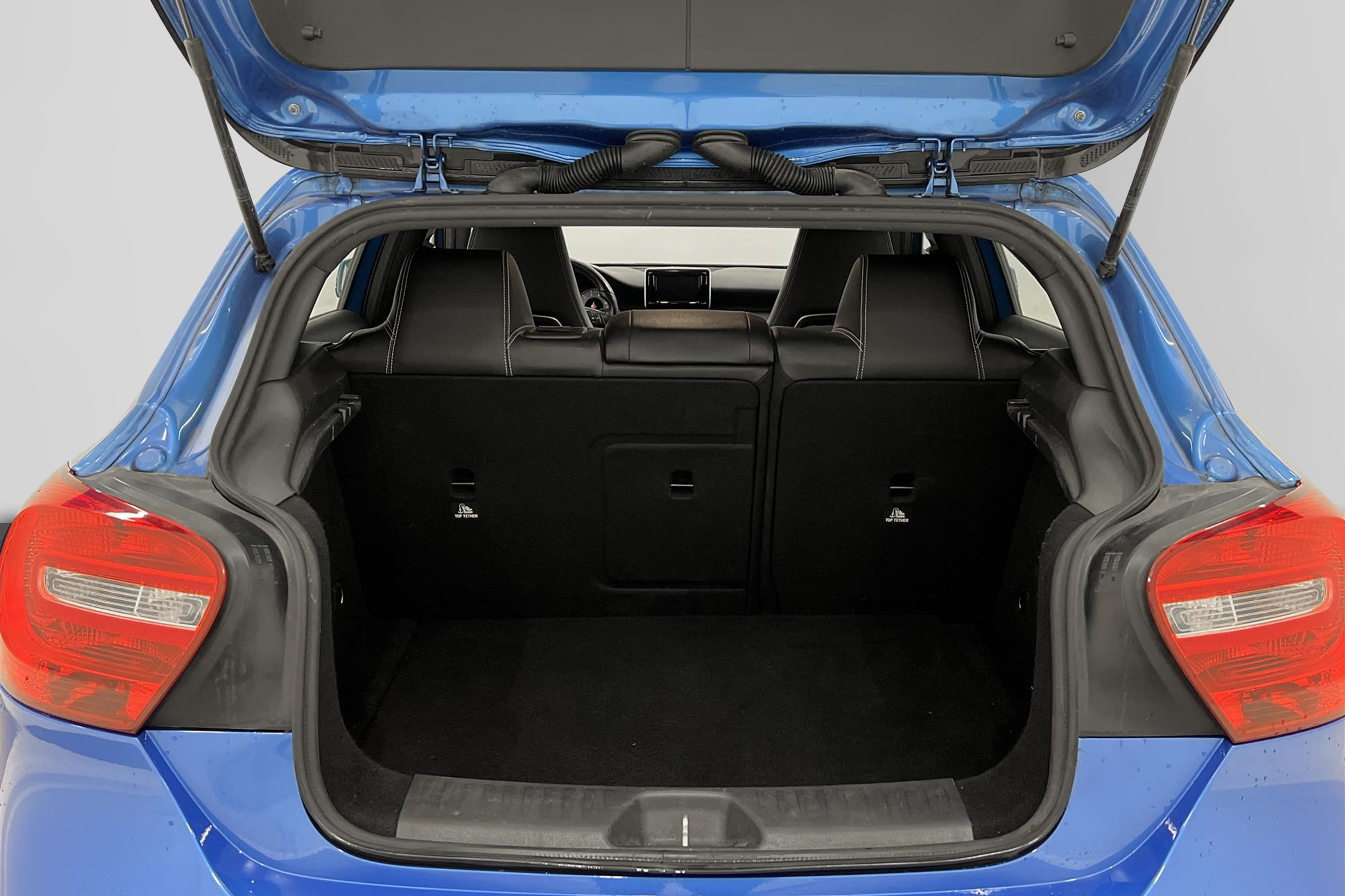 Mercedes-Benz A 180 122hk Navi Sensorer AMG-fälgar 0,54l/mil