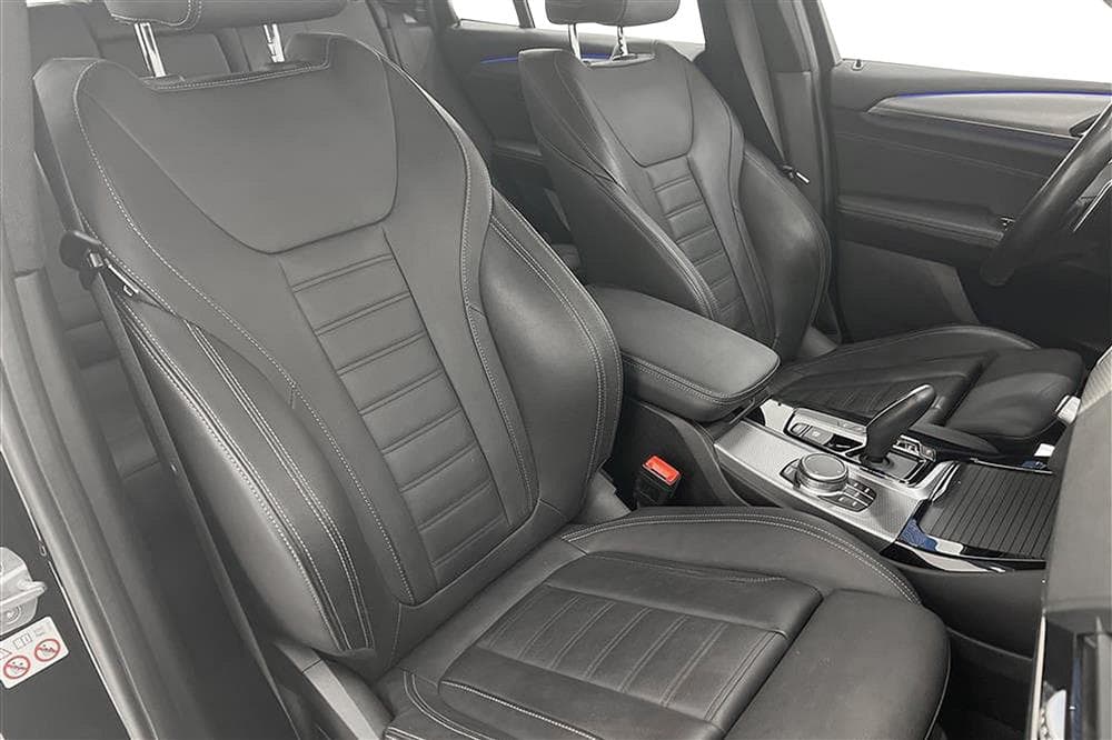 BMW X3 xDrive30d 265hk Innovation D-Värm H/K HUD Navi Skinninteriör