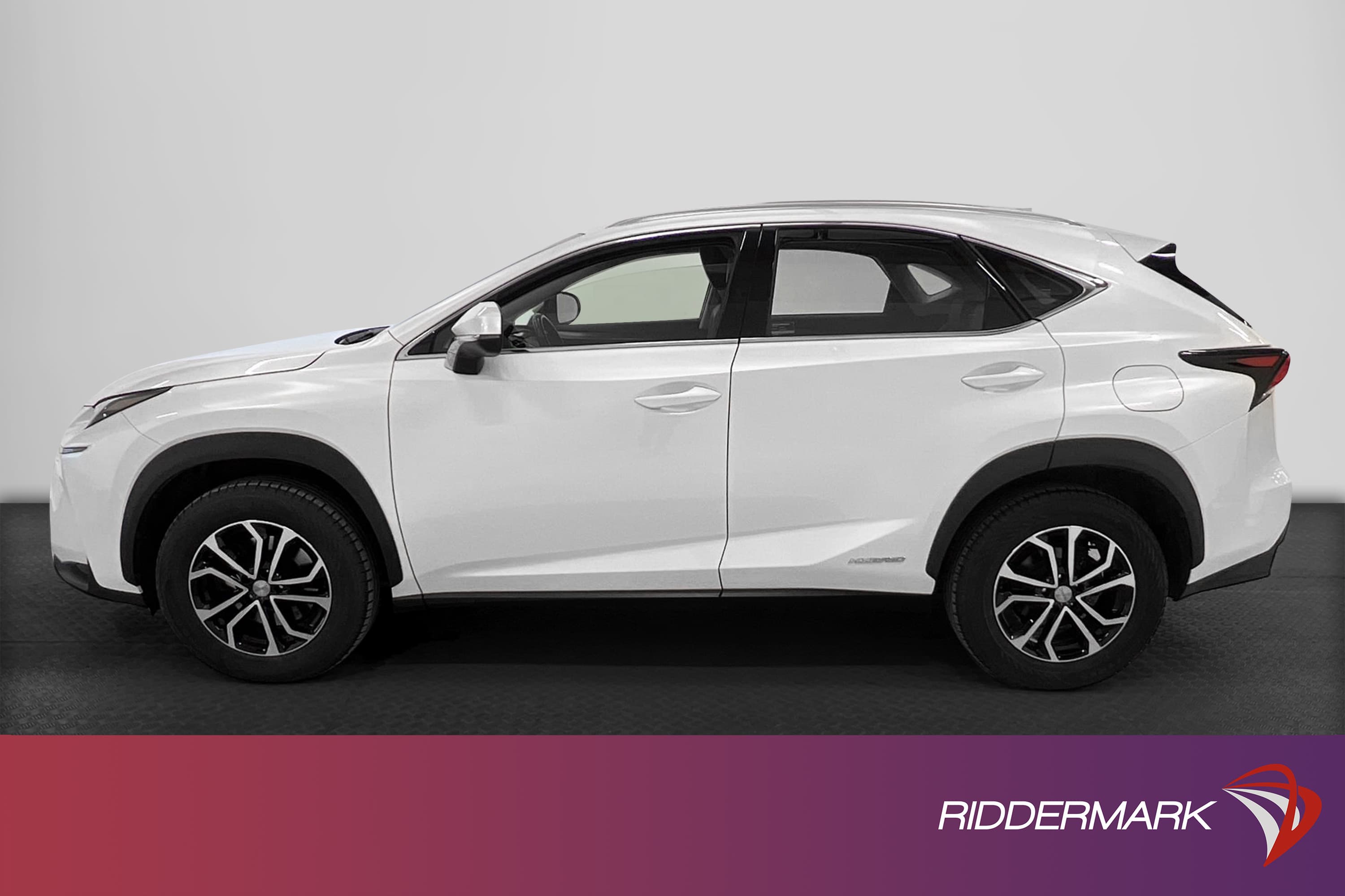 Lexus NX 300h AWD 2.5 197hk