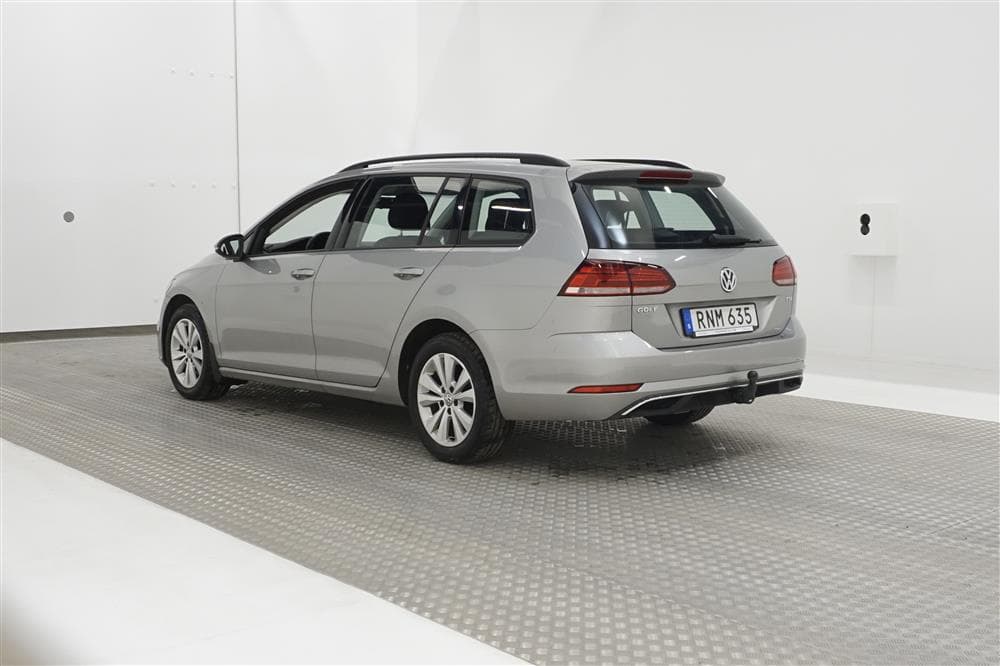 Volkswagen Golf 110hk Backkamera Drag 0.49L/Milexteriör