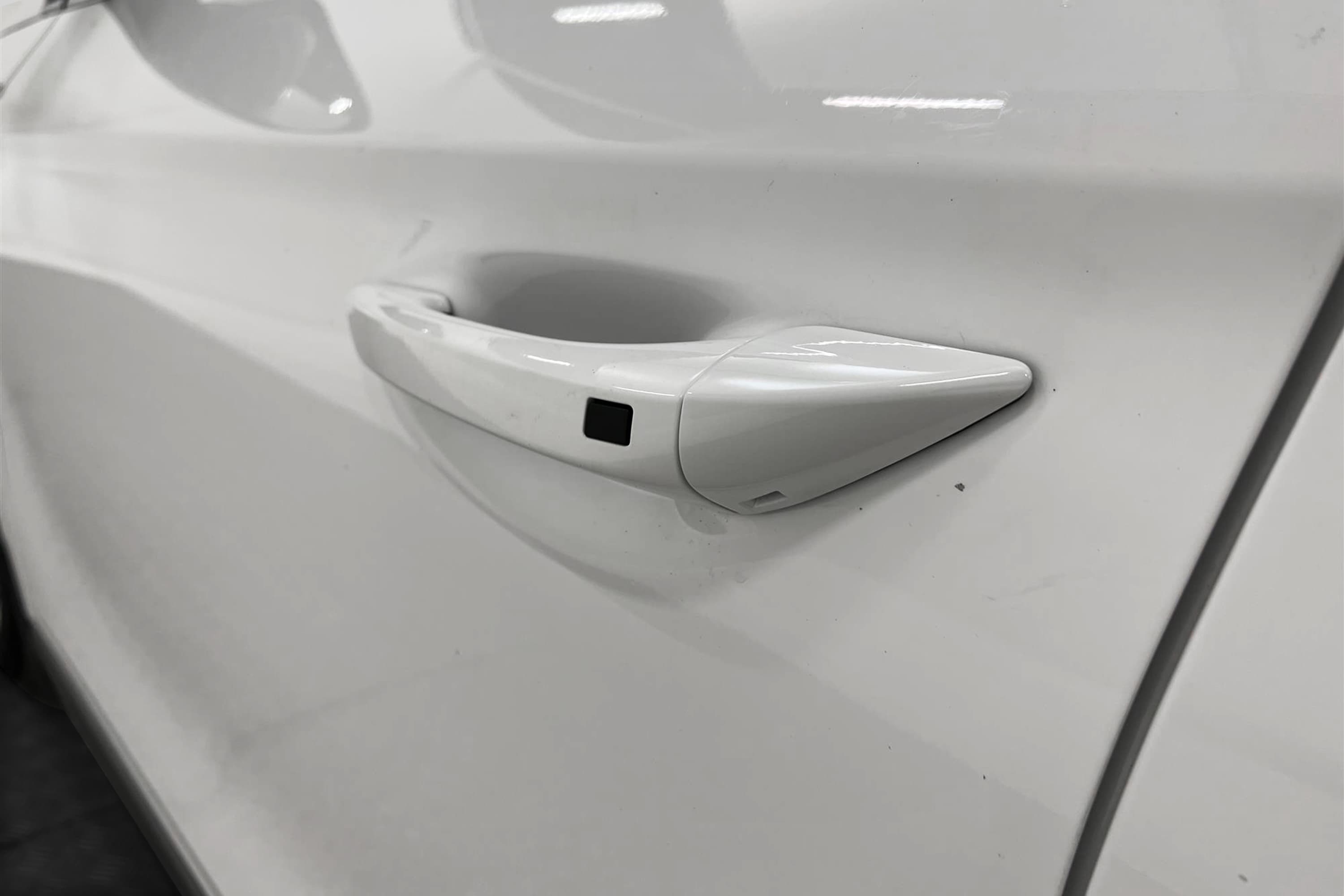 Hyundai IONIQ Hybrid 1.6 DCT 141hk Backkamera Navi 0,39l/mil