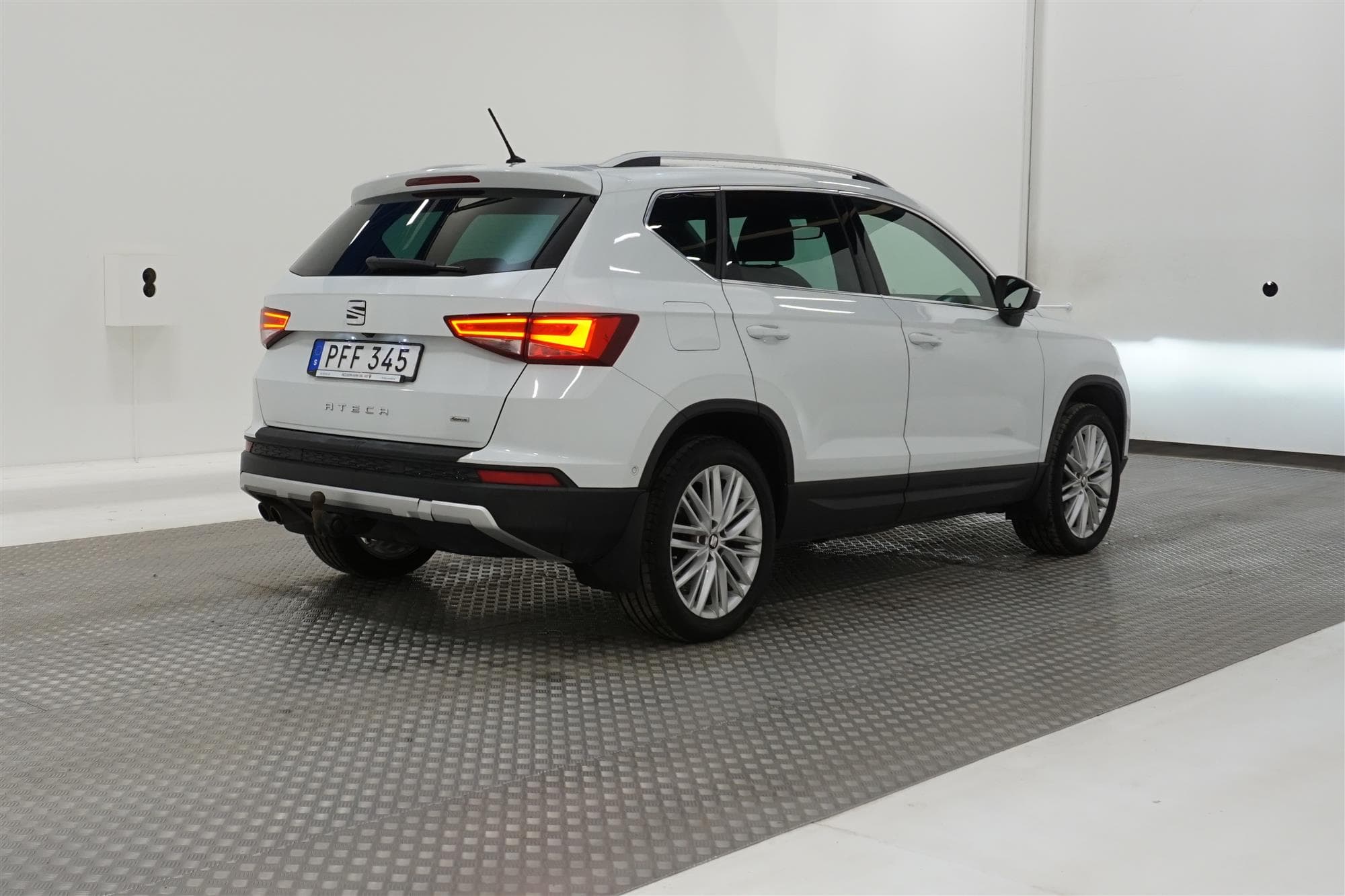 SEAT Ateca 1.4 TSI 4Drive 140hk  Drag B-Kam Carplay Adaptiv
