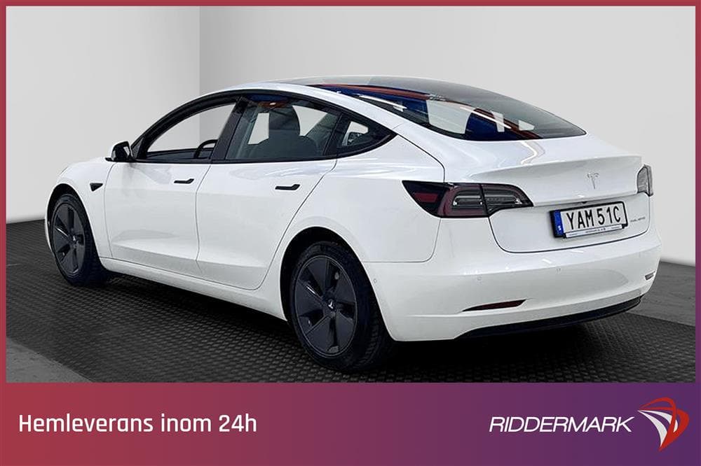 Tesla Model 3 Long Range AWD 440hk Svensksåld Premiumexteriör
