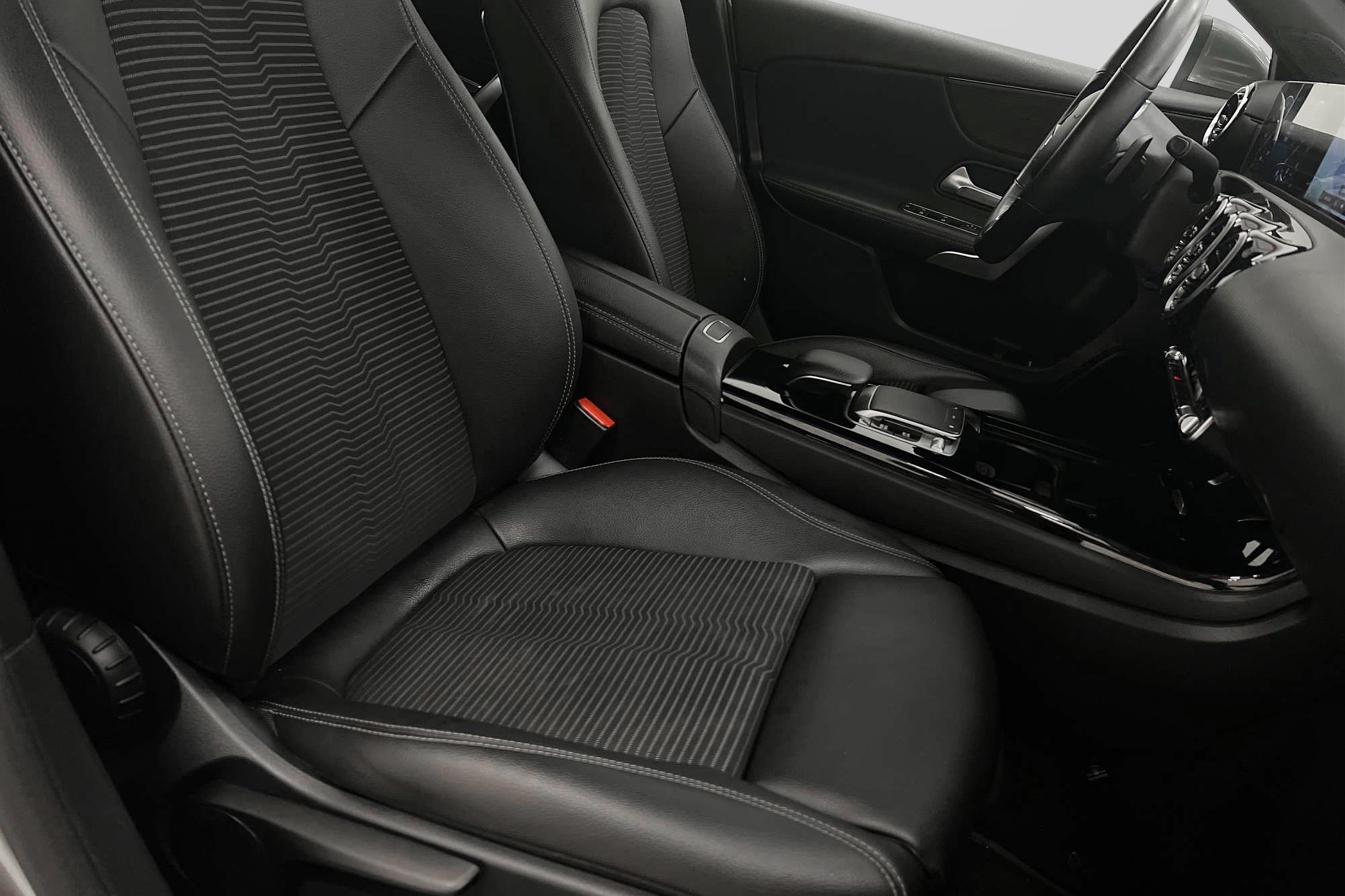 Mercedes-Benz A 180 136hk Widescreen Kamera Navi 0,59l/mil