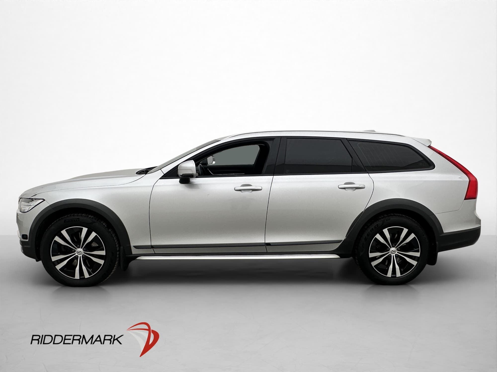Volvo V90 Cross Country