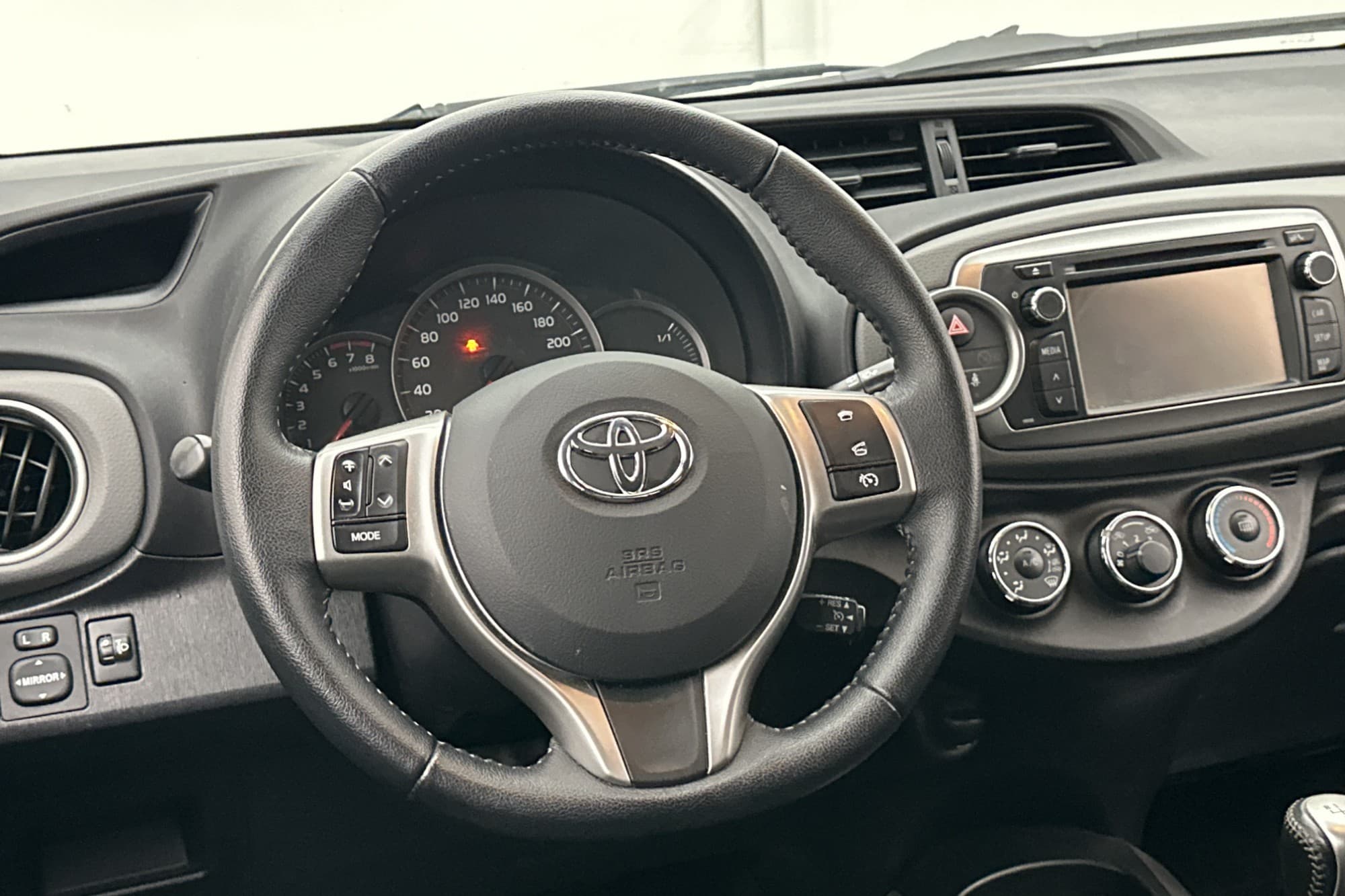 Toyota Yaris 1.33 VVT-i 99hk Edition 50 Kamera Farthållare