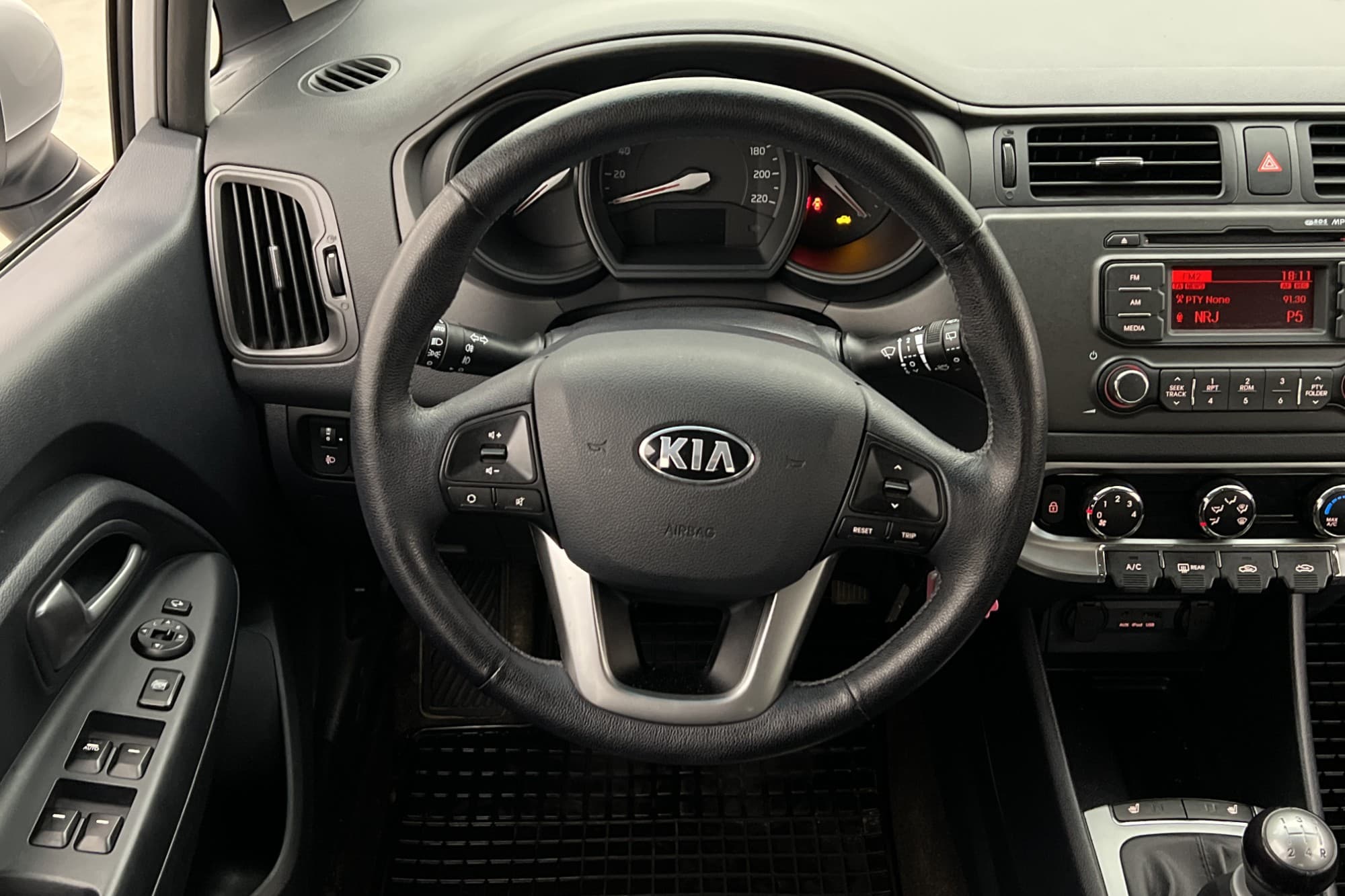 Kia Rio 1.2 CVVT 84hk LED-Ramp Rattvärme Låg-Årsskatt