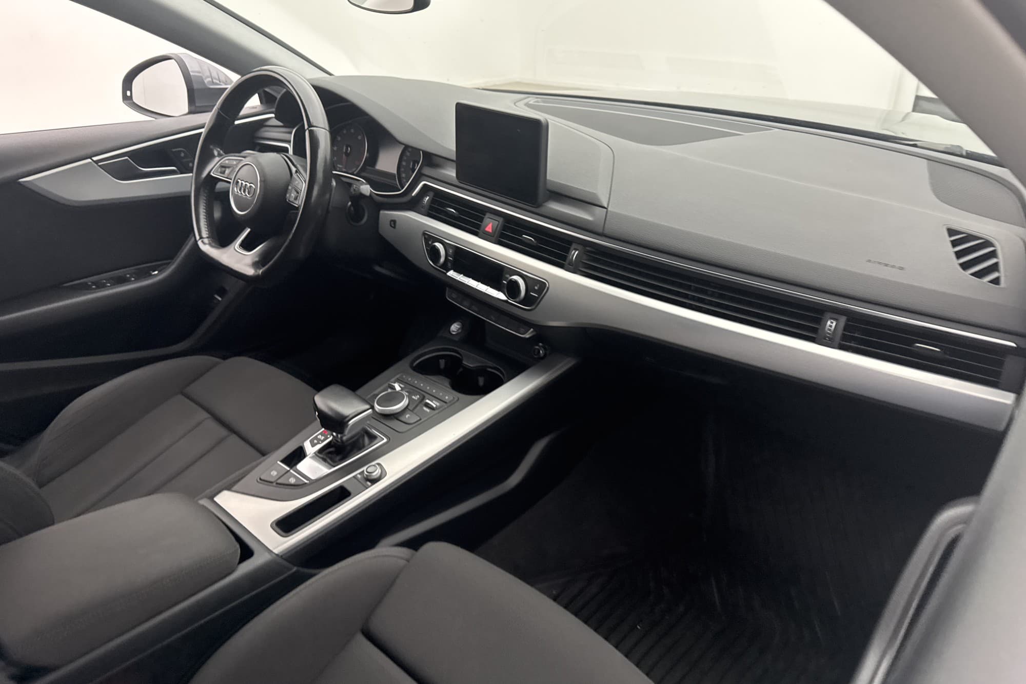 Audi A5 Sportback 2.0 TFSI 190hk Proline P-Värmare Kamera