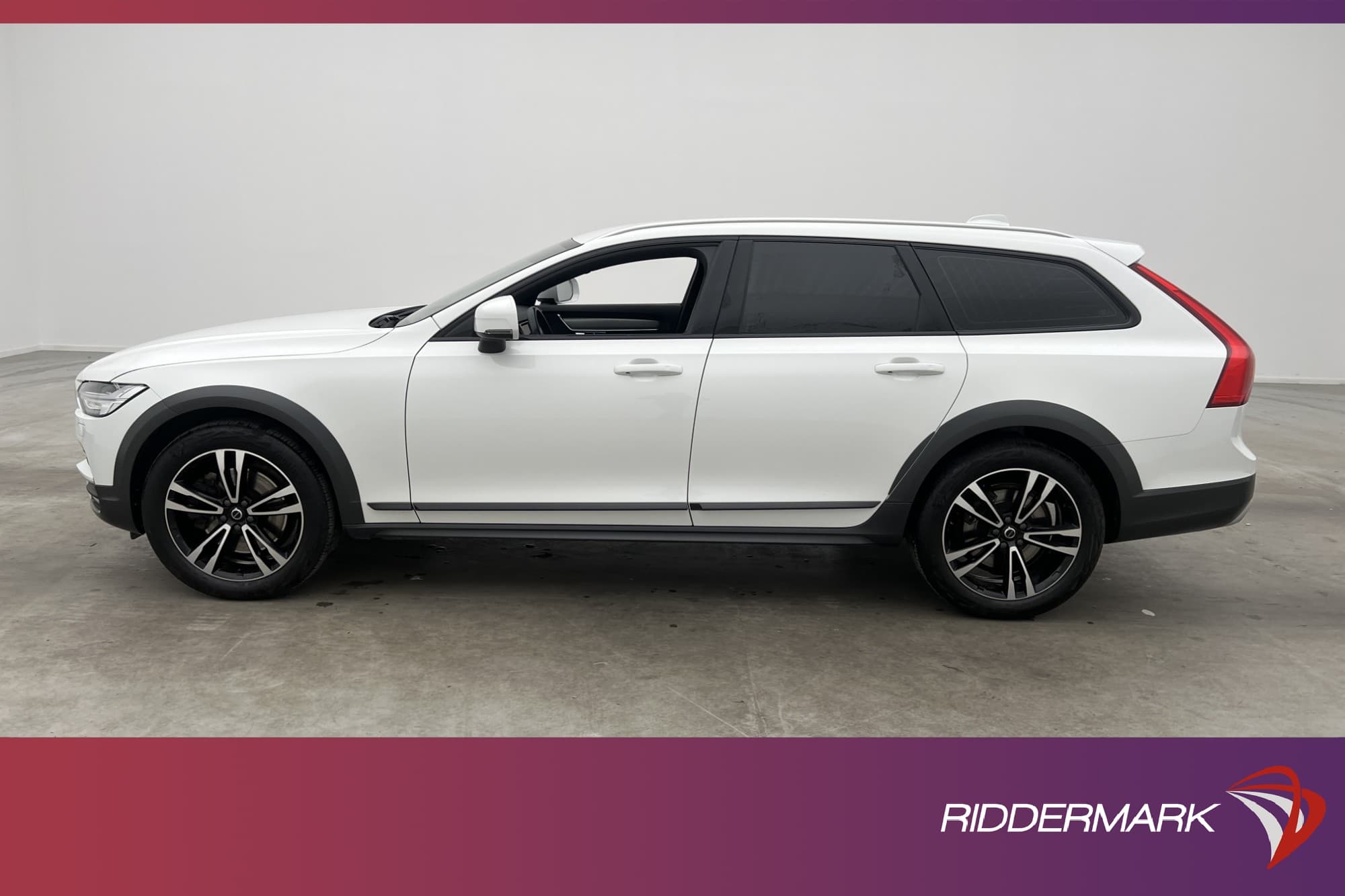 Volvo V90 Cross Country D4 AWD