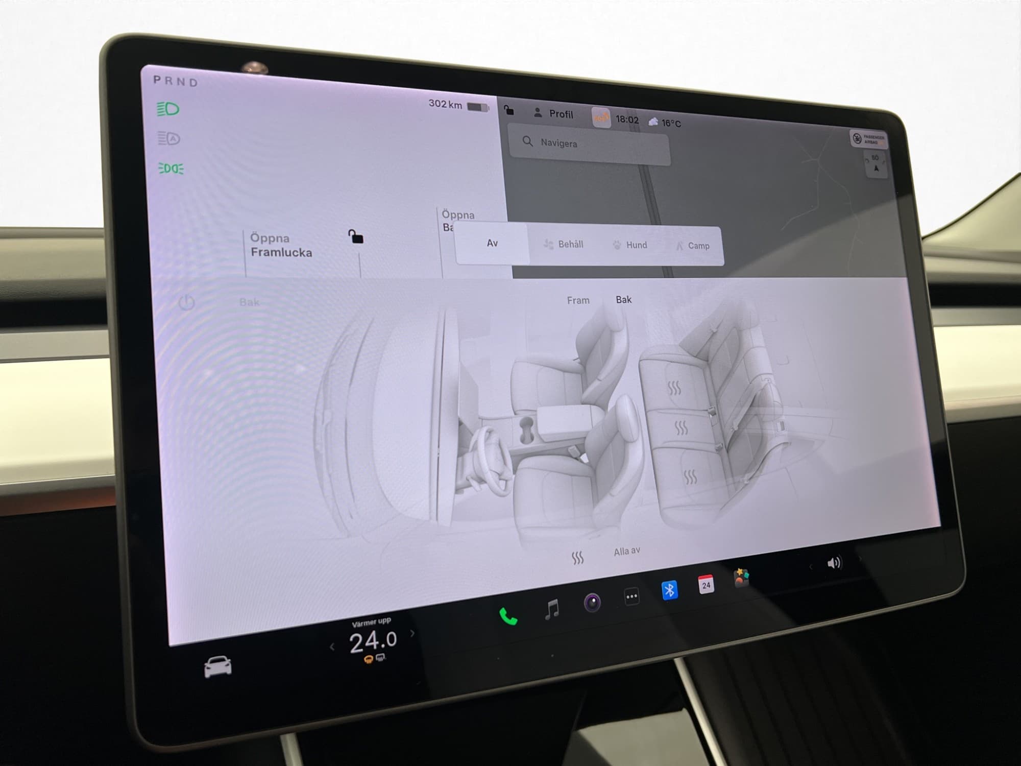 Tesla Model 3 Long Range AWD Svensksåld AP Ljus-Interiör
