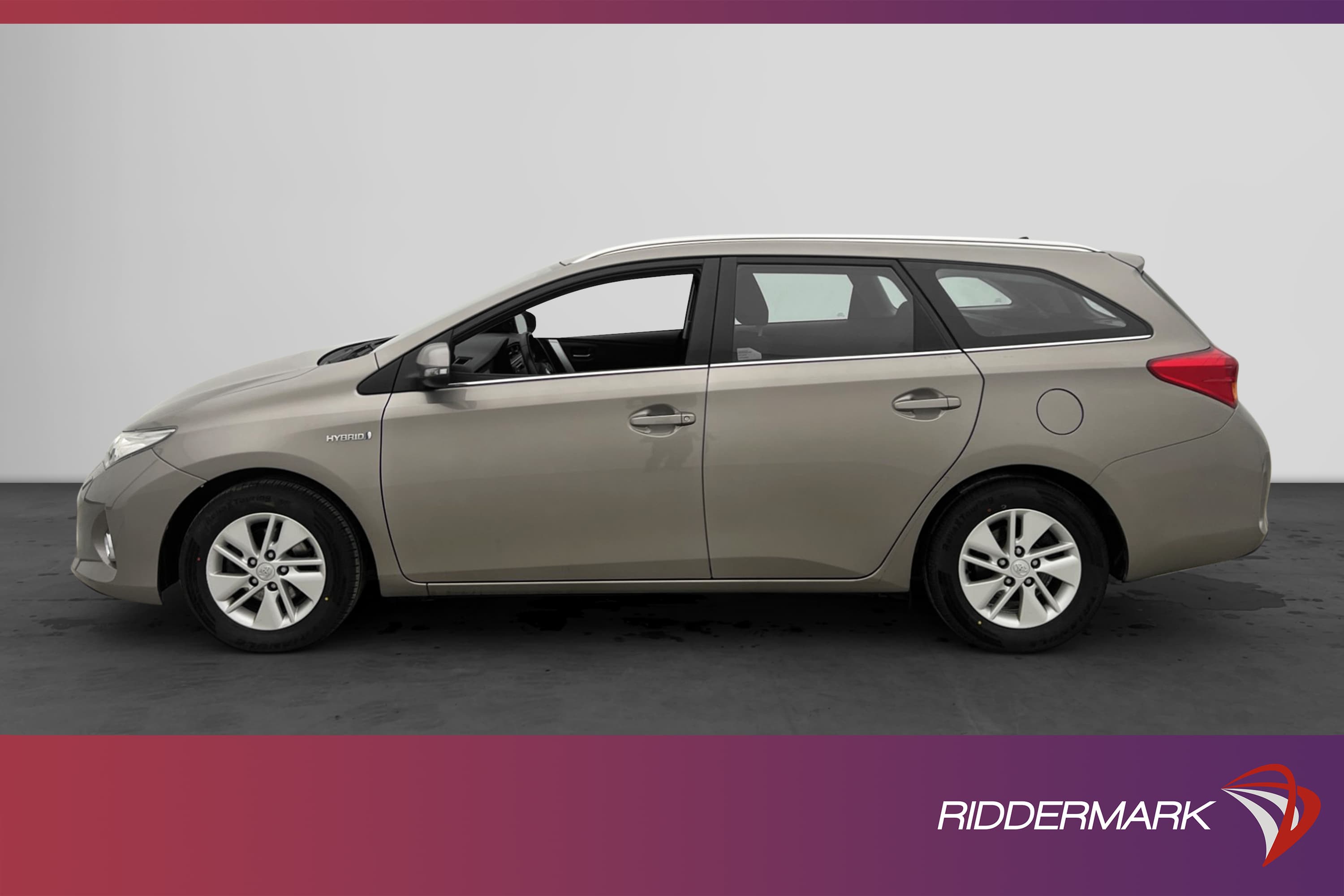 Toyota Auris Hybrid