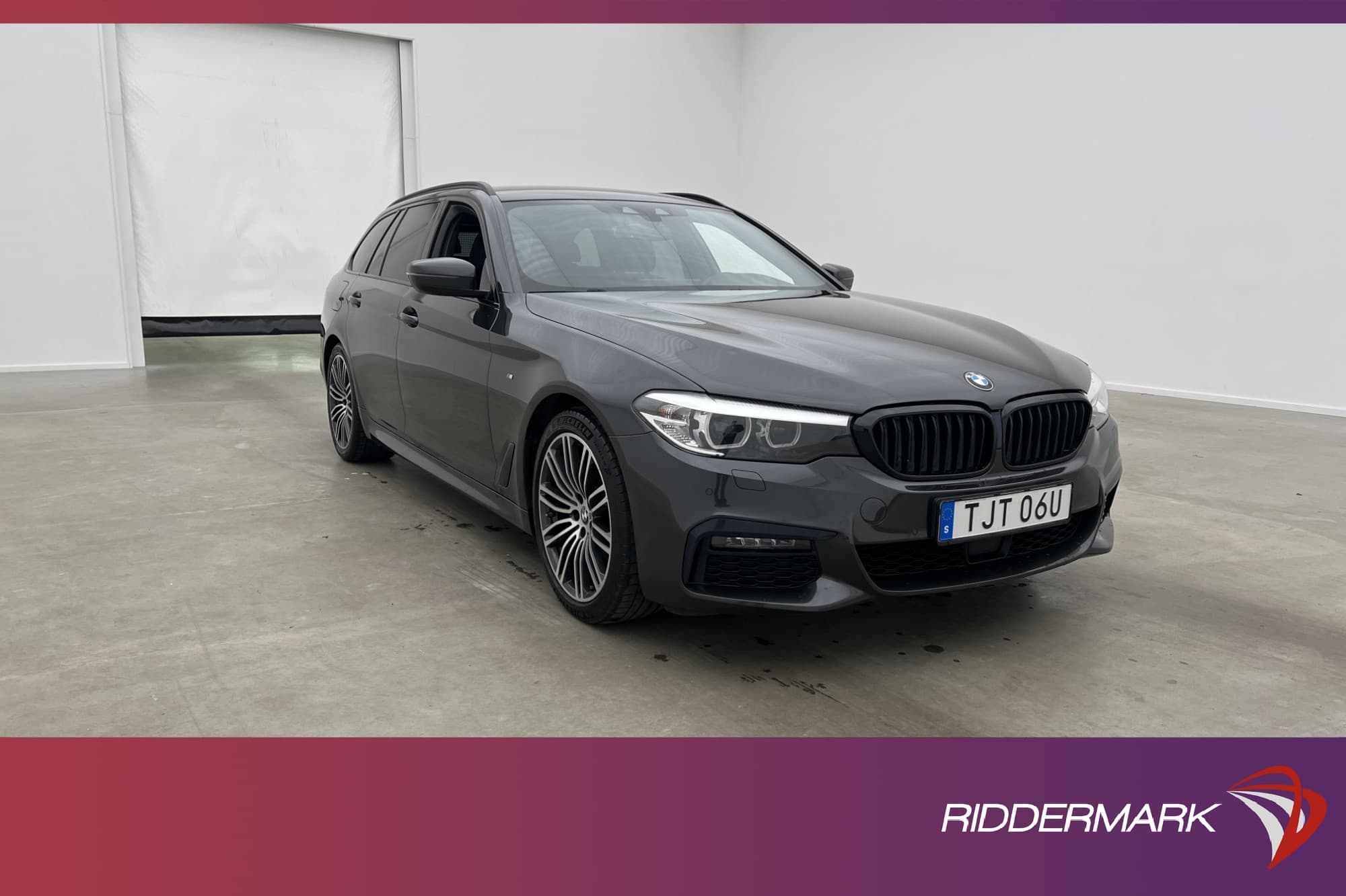BMW 520 d xDrive M Sport Cockpit Skinn Display-Key Navi Drag