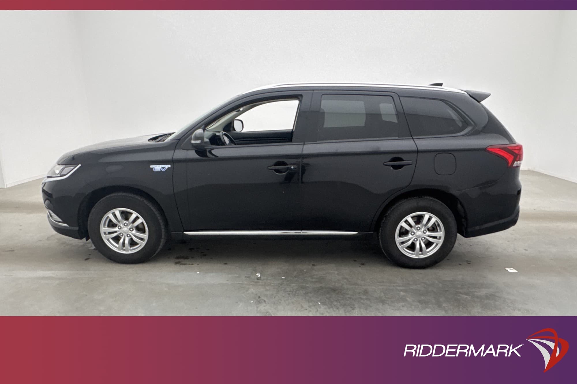 Mitsubishi Outlander PHEV 4WD 224hk B-Kamera Drag Rattväme