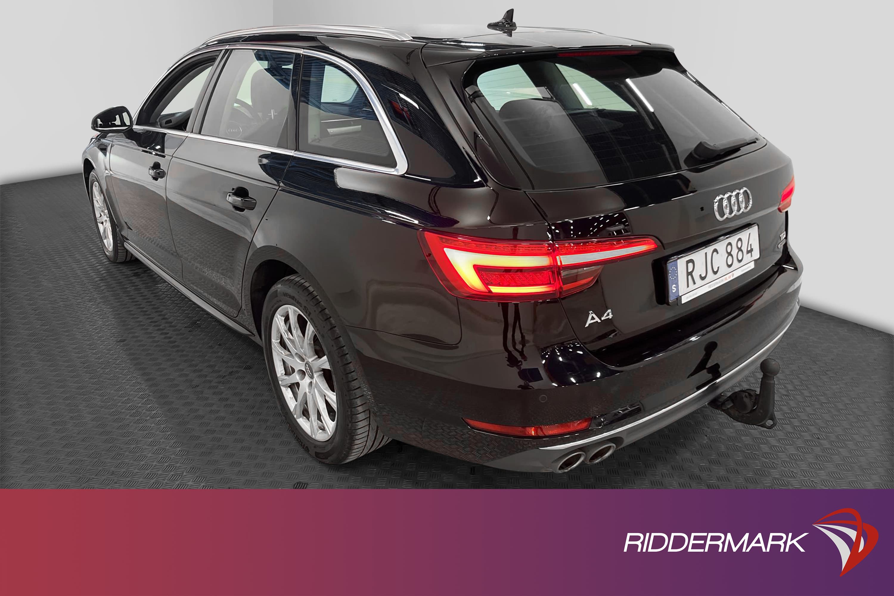 Audi A4 2.0 TDI Quattro 190hk D-Värmare Drag Audi Connect 