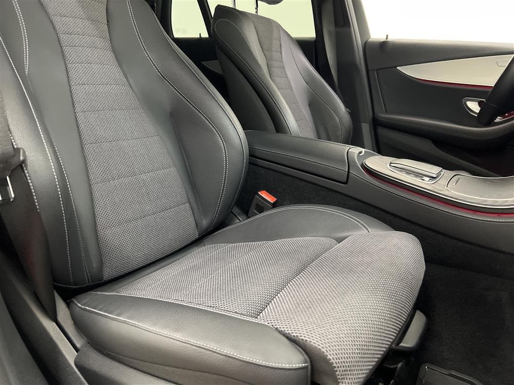 Mercedes-Benz E 300 de Kombi 316hk Backkamera Drag Navi Momsinteriör