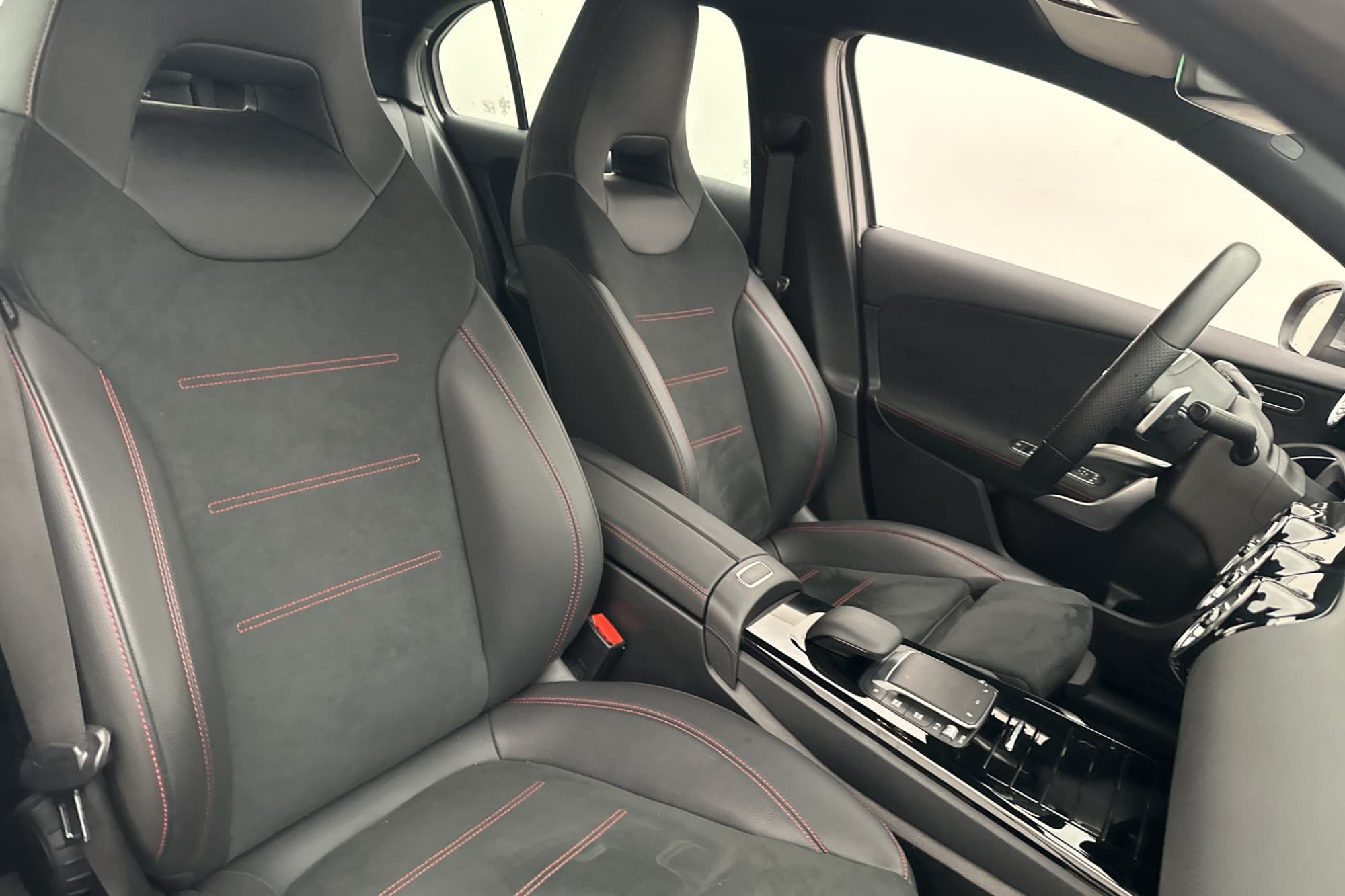 Mercedes-Benz A 250 e 218hk AMG Wide Kamera Navi Ambient