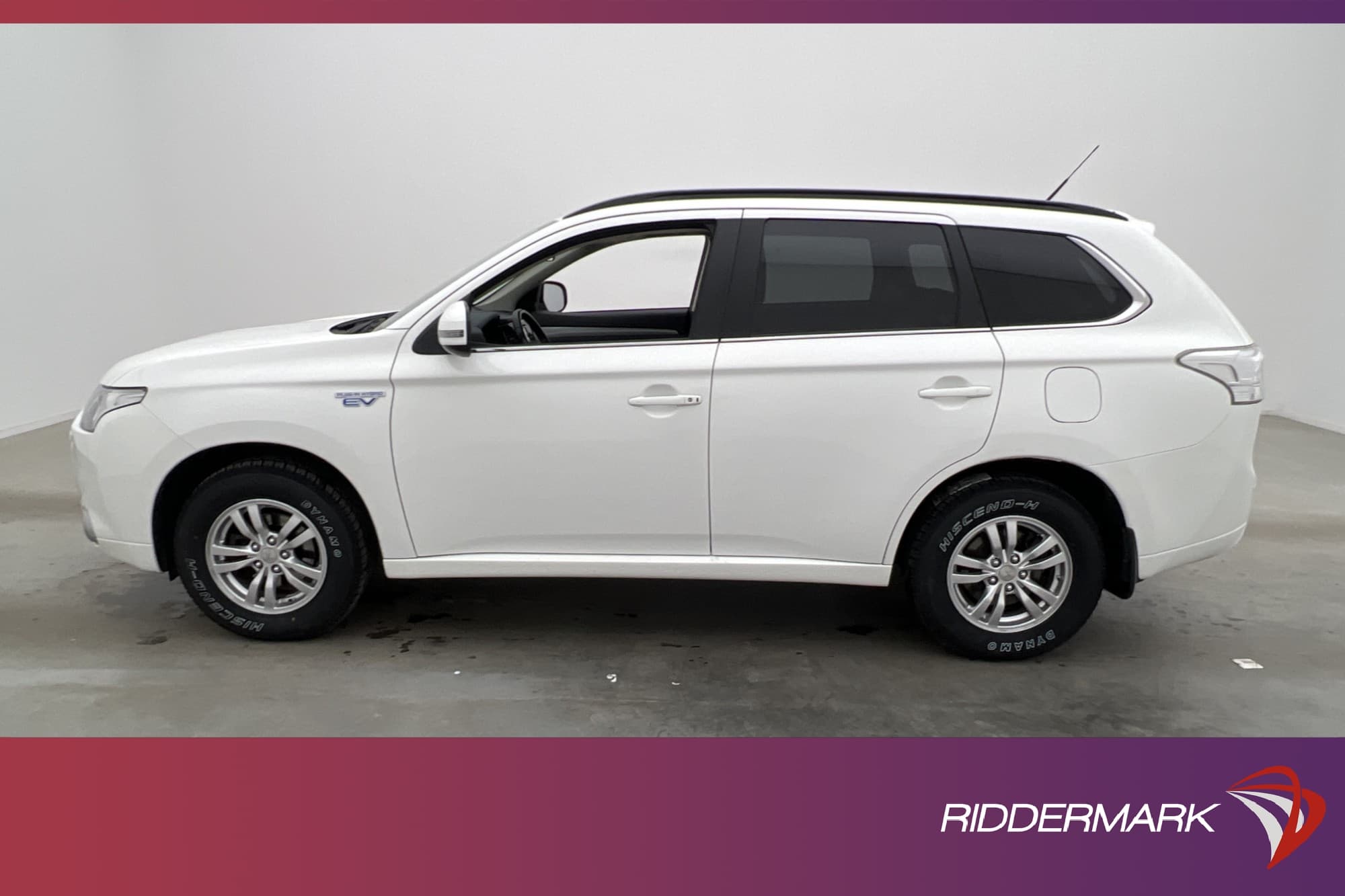 Mitsubishi Outlander PHEV 203hk 4WD B-Kamera Dragkrok