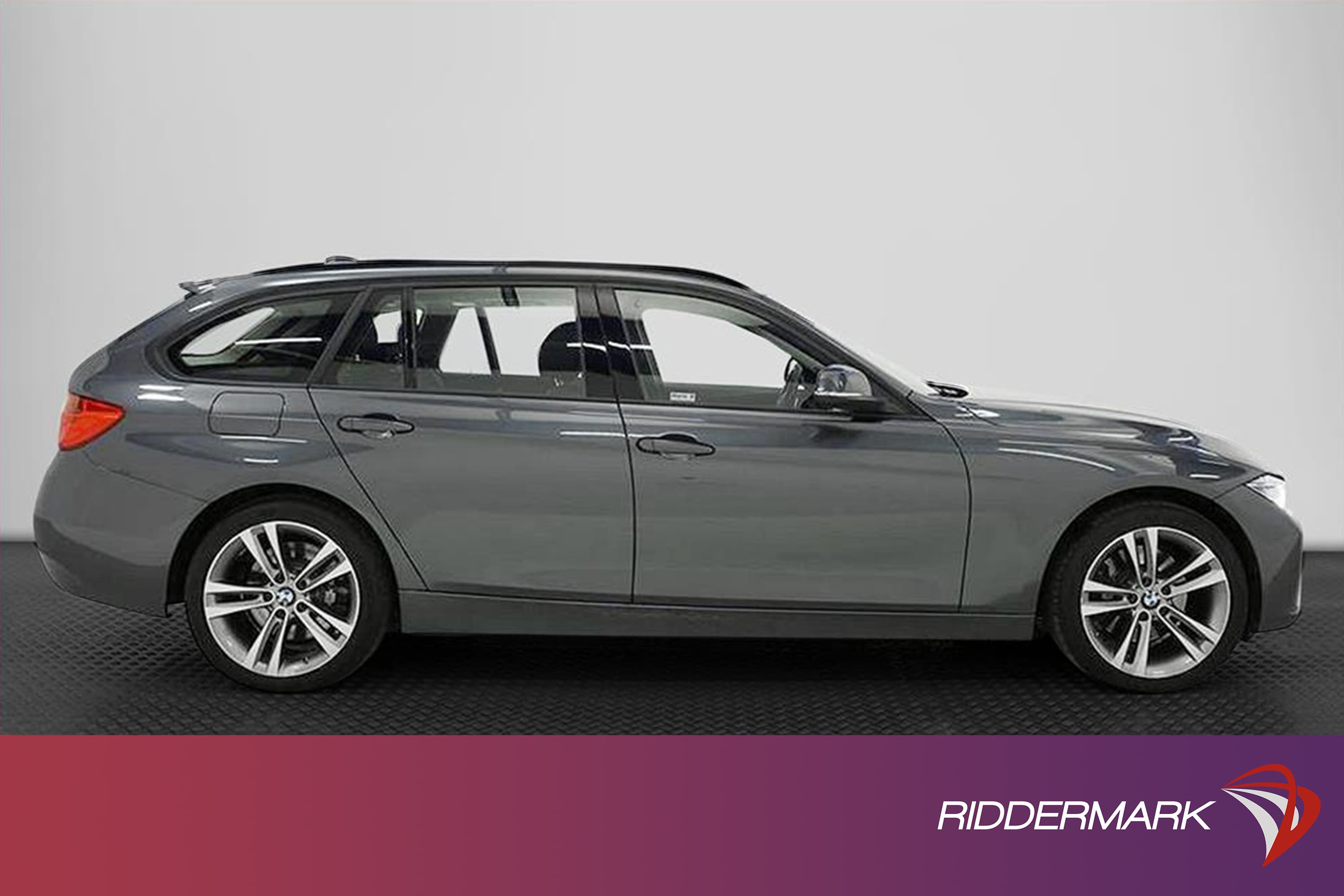 BMW 330 d xDrive Sport Line Panorama Harman/Kardon M-Rattexteriör