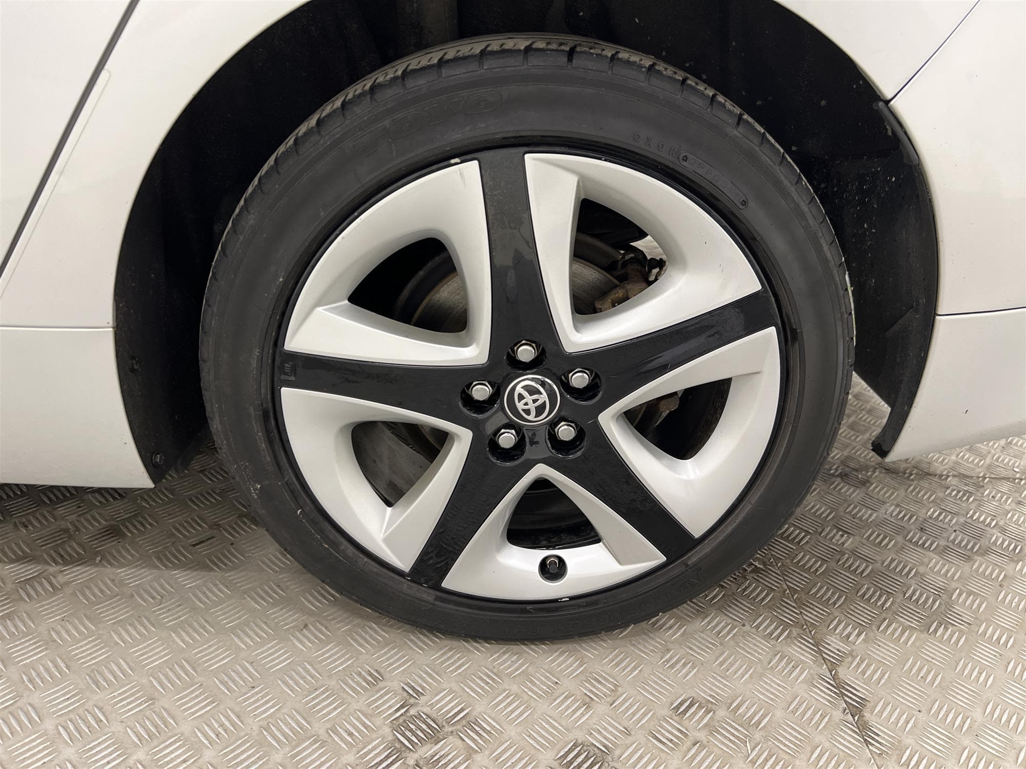 Toyota Prius Hybrid CVT 122hk 1 Brukare B-Kam 0,33L/mil
