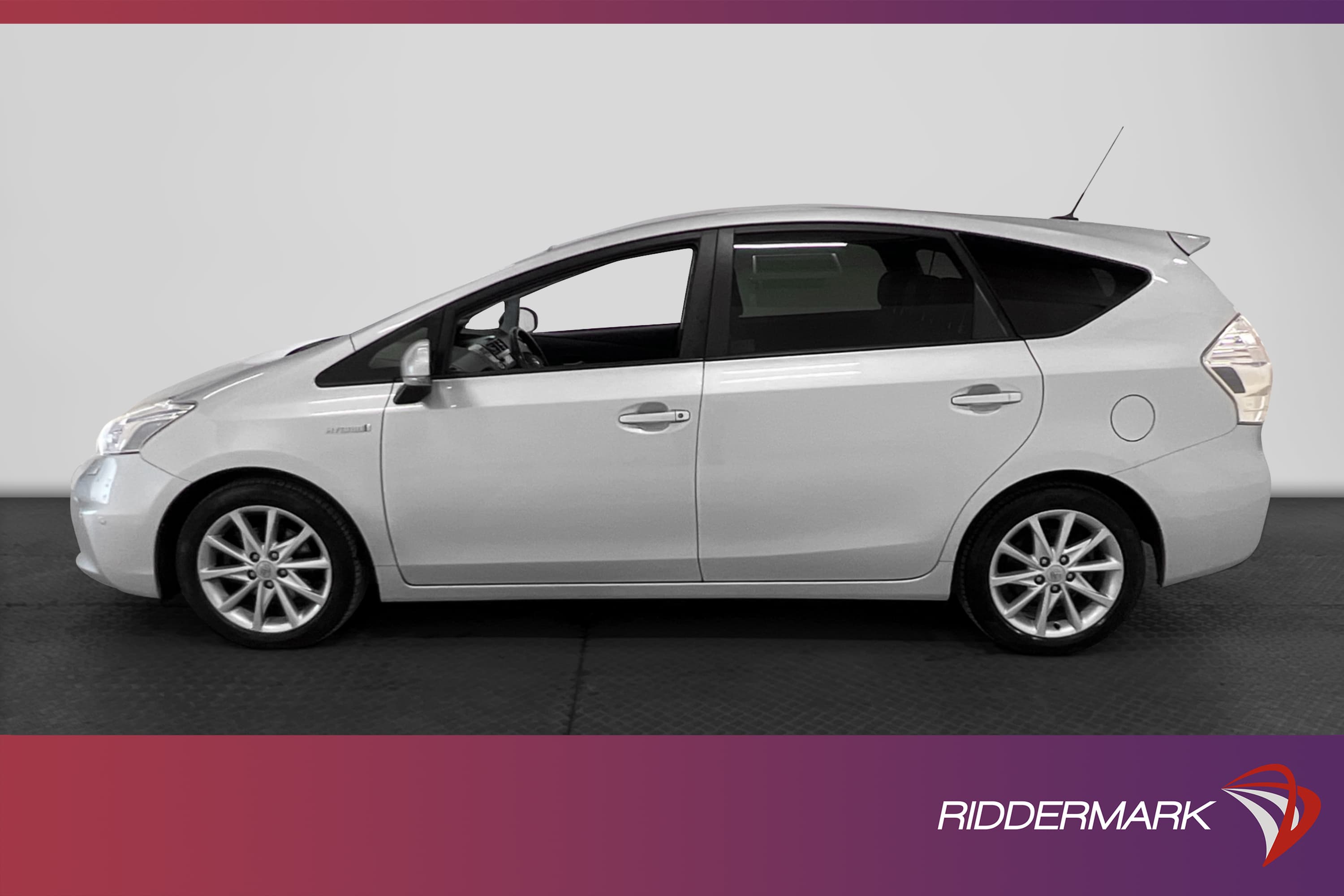 Toyota Prius+ Hybrid 136hk 1 Bruk 7 Sits Pano JBL Navi HUD