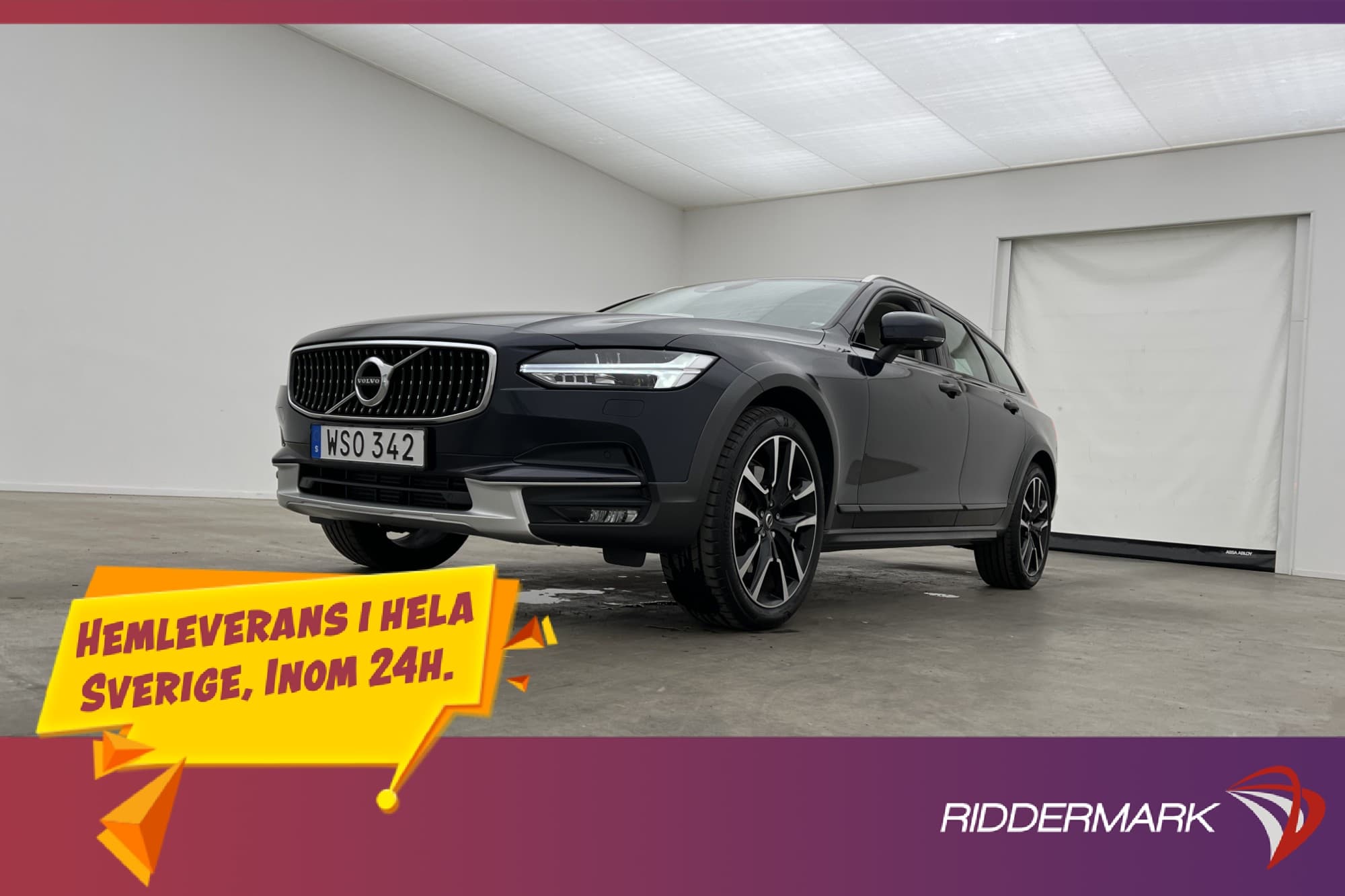 Volvo V90 Cross Country T5 AWD Värmare HUD Skinn VOC Kamera