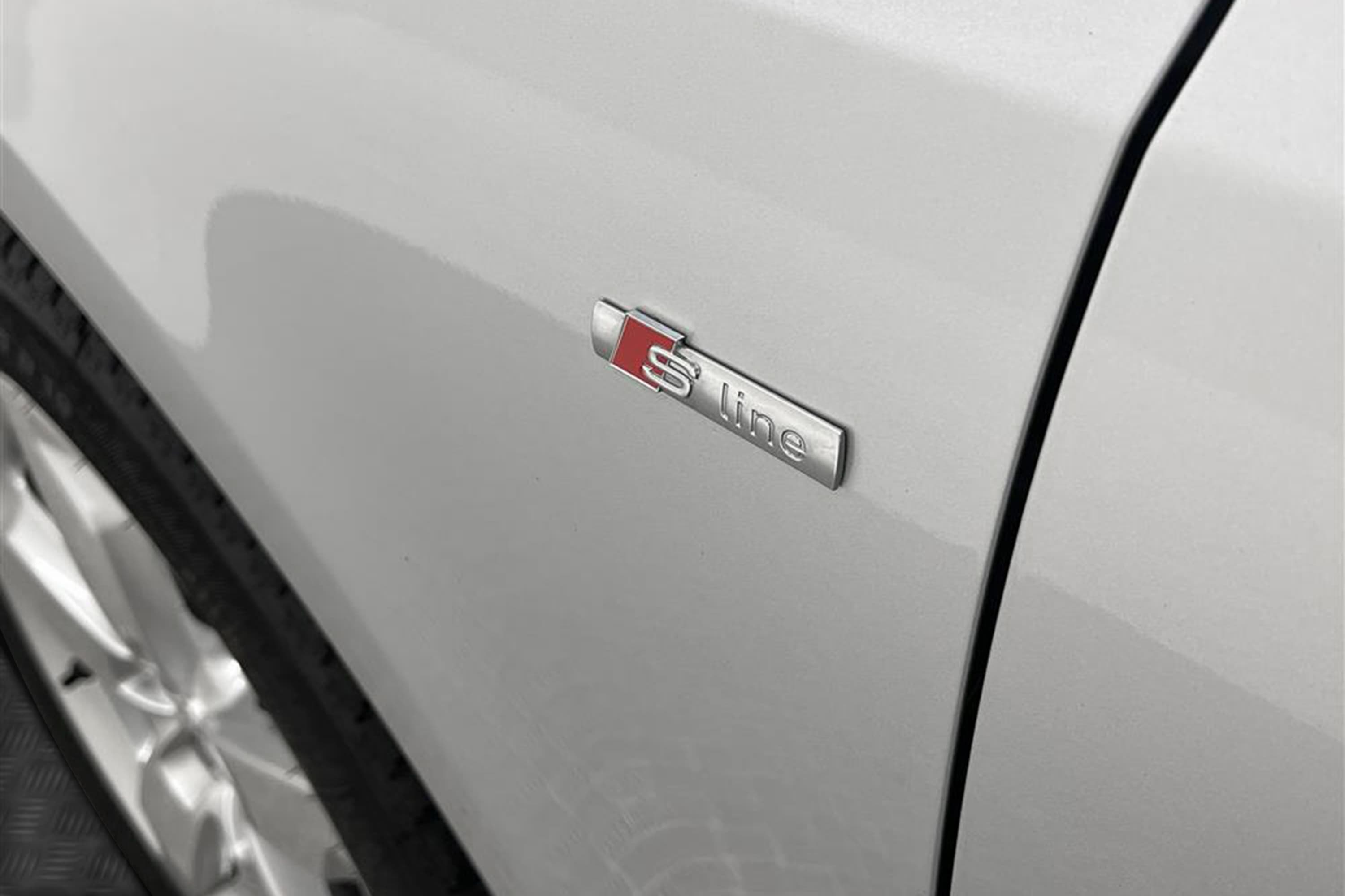 Audi Q5 2.0 TDI Quattro 177hk S-line Drag Skinn 0,6l/mil