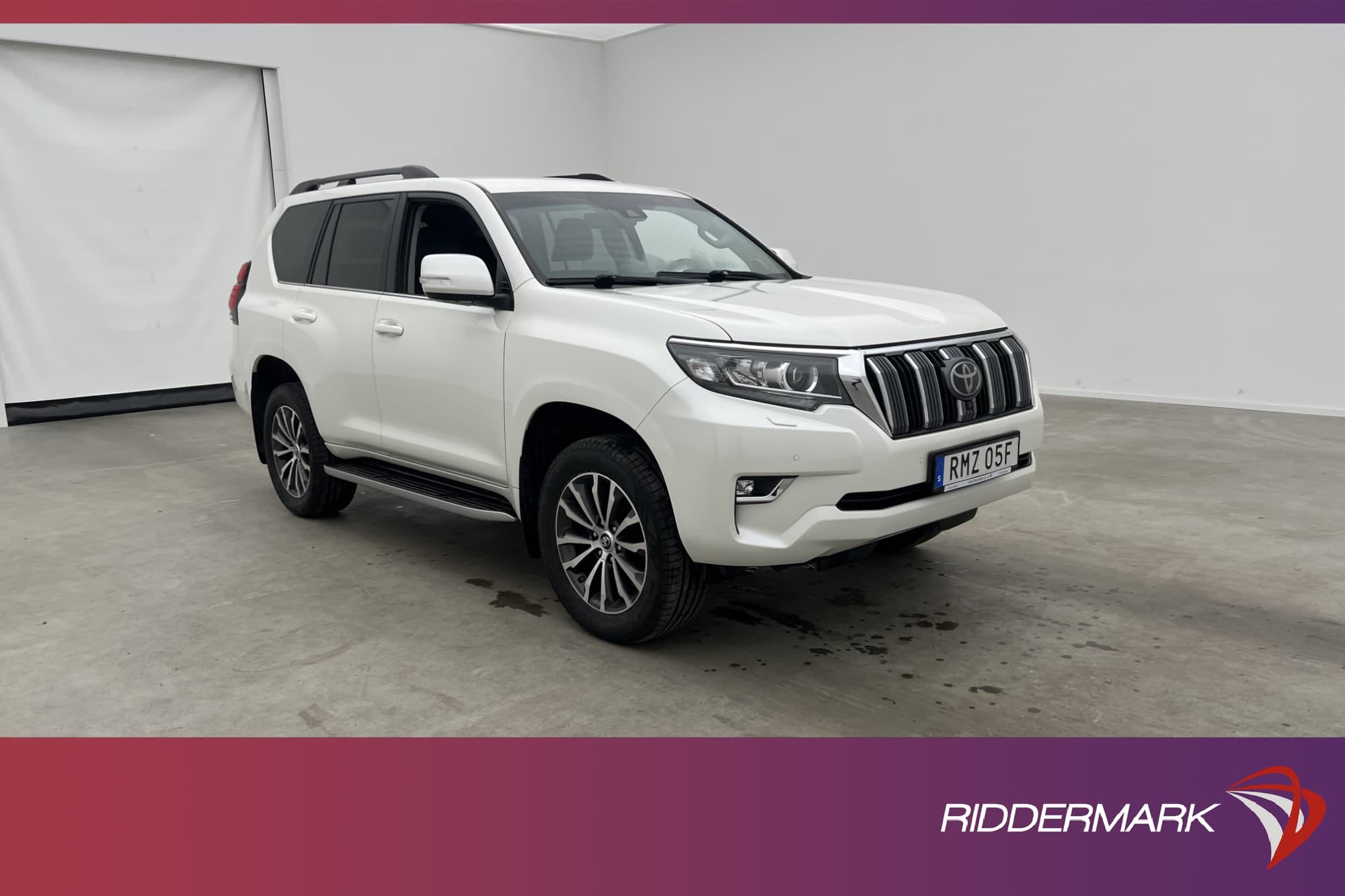 Toyota Land Cruiser 4WD
