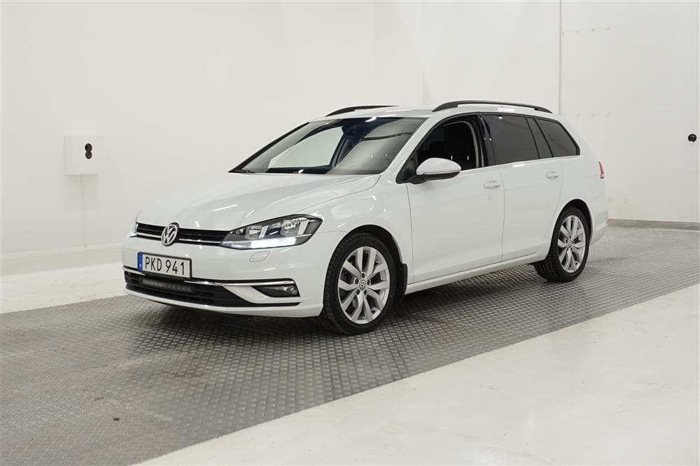 Volkswagen Golf 2.0 TDI 150hk Automat D-Värmare Faceliftexteriör