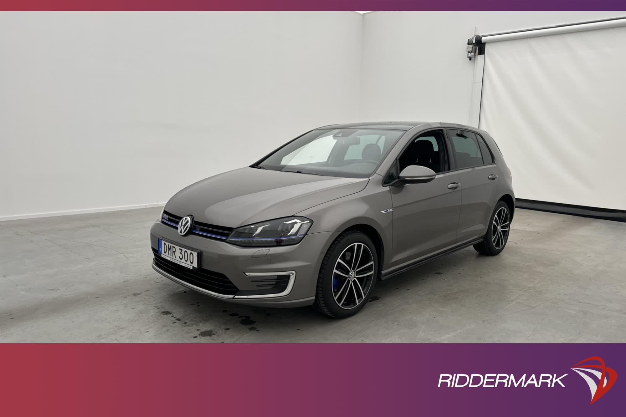 Volkswagen Golf GTE DSG 204hk