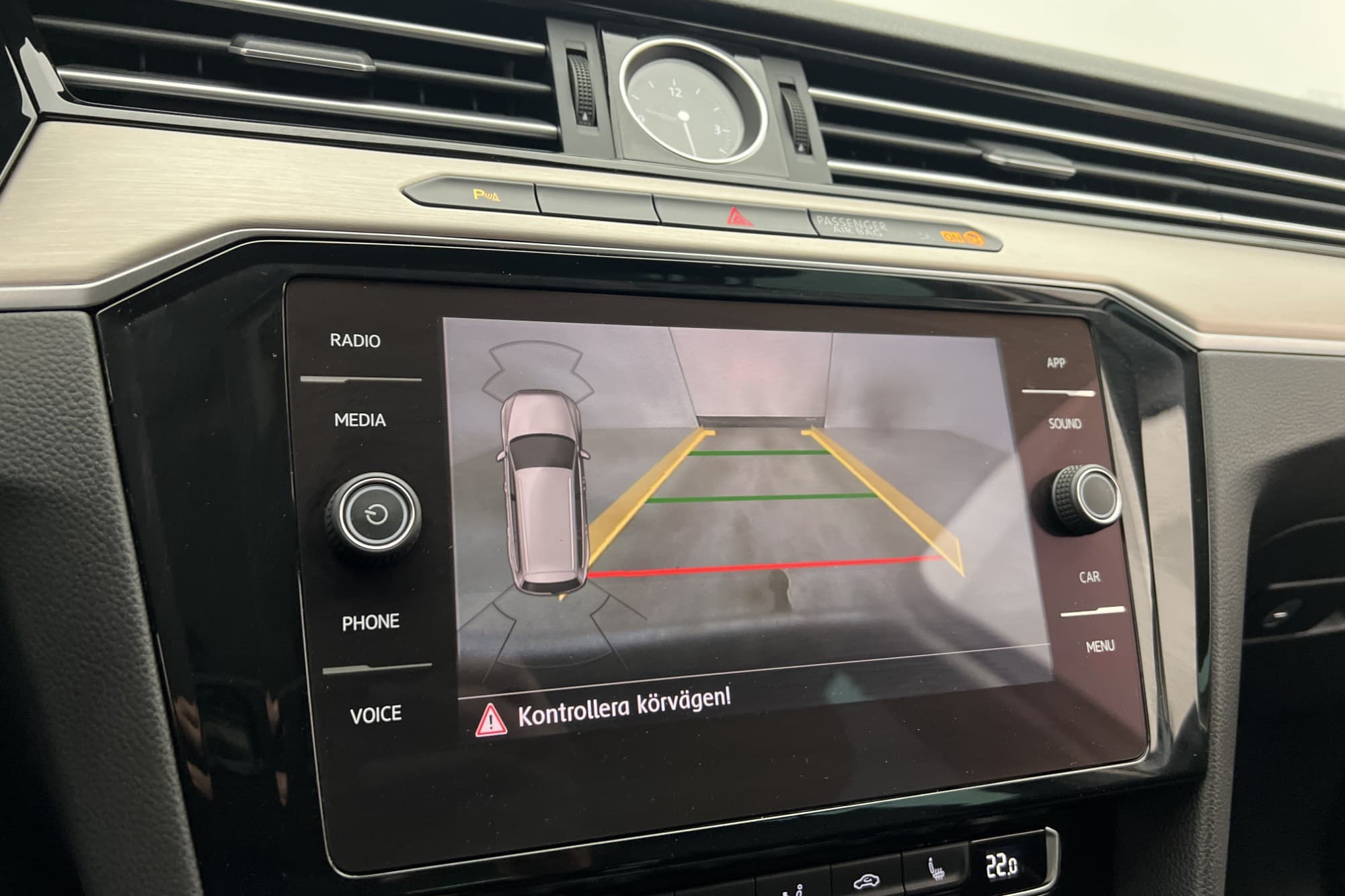 Volkswagen Passat 4M 190hk R-Line Cockpit D-Värm Kamera Drag