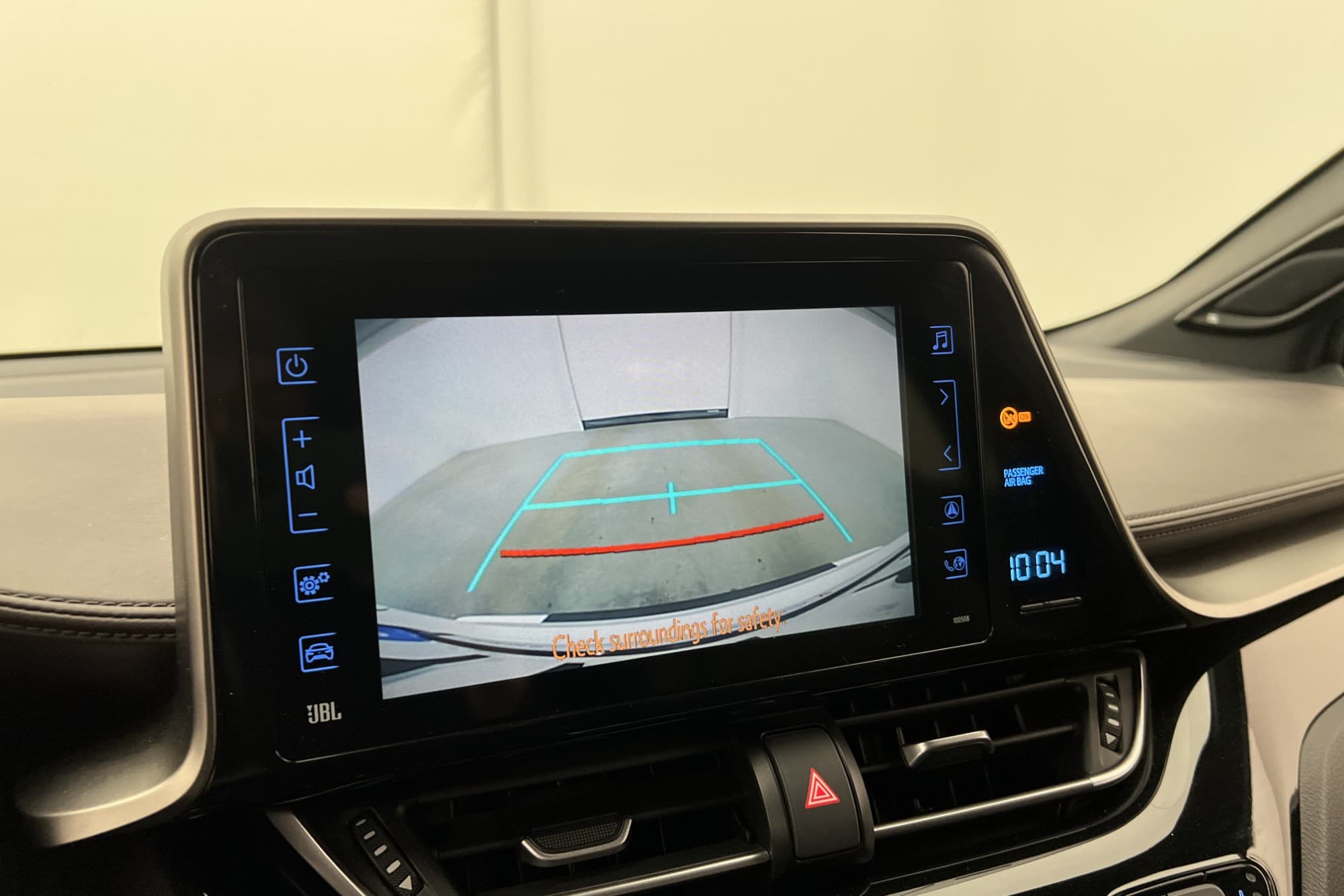 Toyota C-HR Hybrid Executive M/K-Värm JBL Kamera Rattvärme