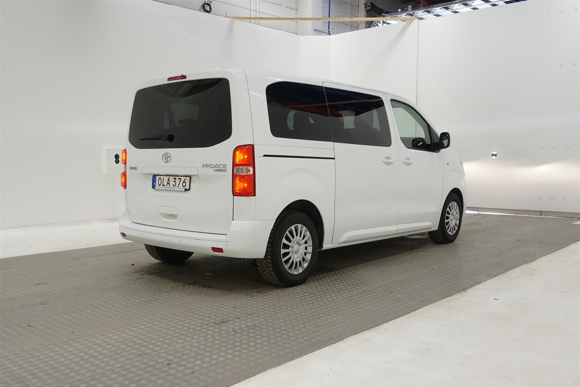 Toyota ProAce Verso 1.6D Eu6 Lång PDC HUD 9-sits