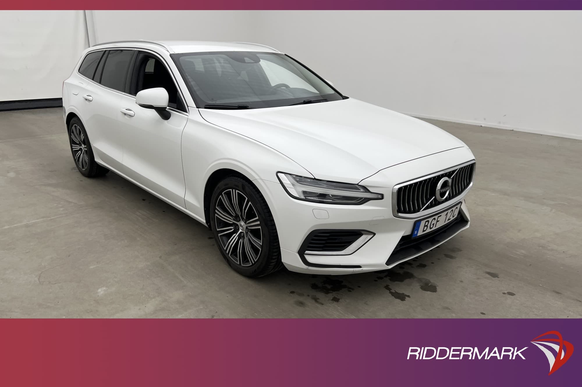 Volvo V60 Recharge AWD