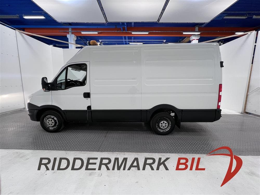 Iveco Daily 35 2.3HPT 146hk L2H2 Drag Ny kamrem V-inredning