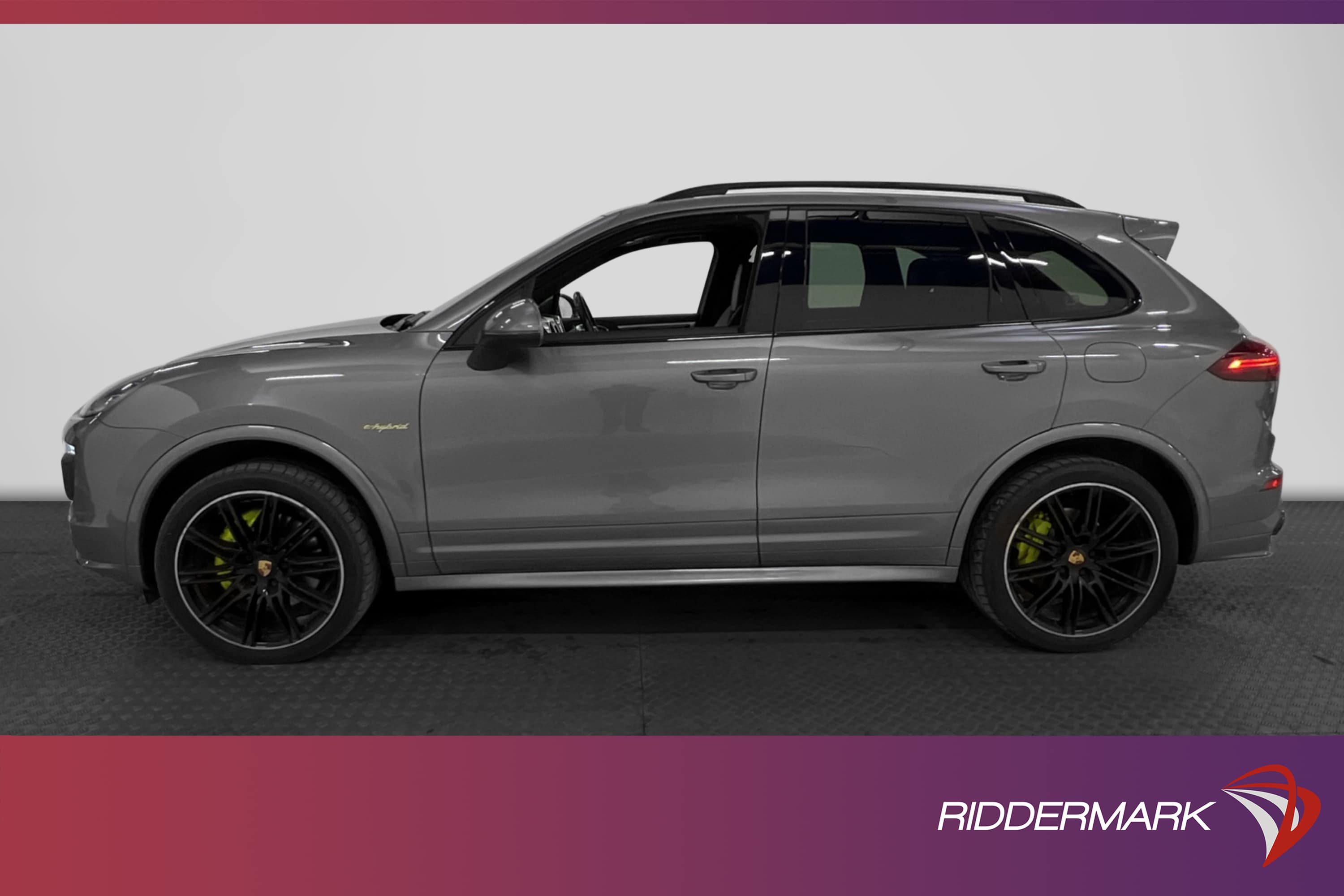Porsche Cayenne S E-Hybrid 416hk